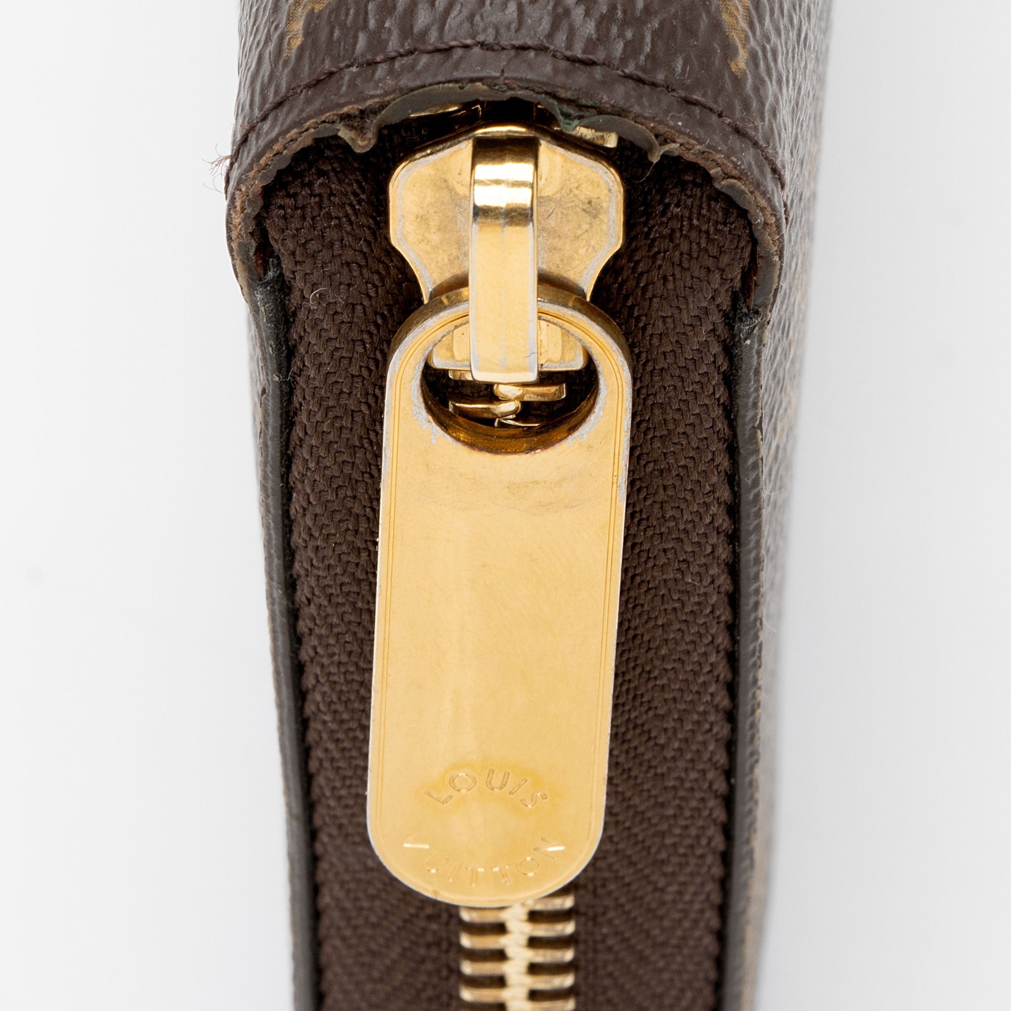 Louis Vuitton Monogram Canvas Zippy Wallet