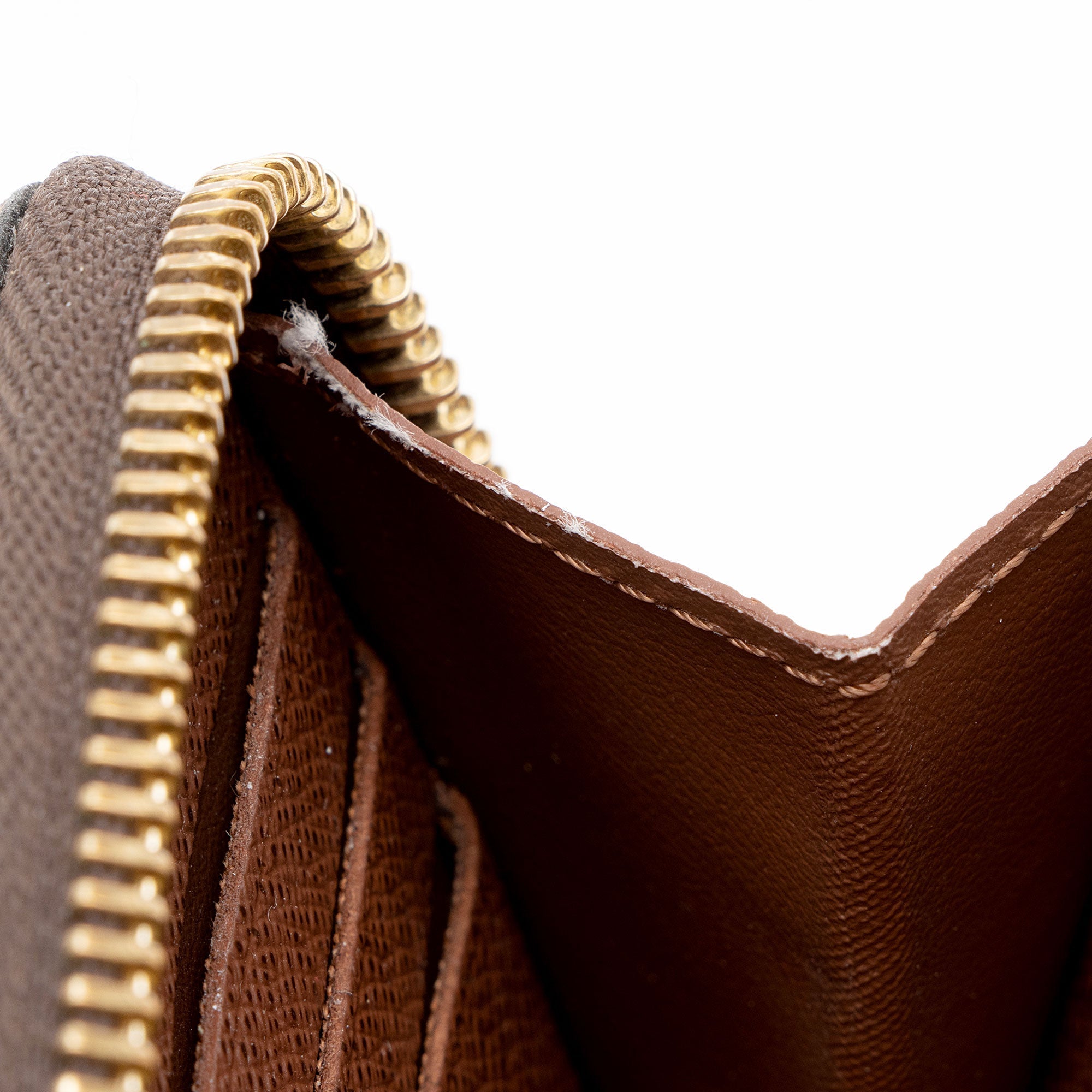 Louis Vuitton Monogram Canvas Zippy Wallet