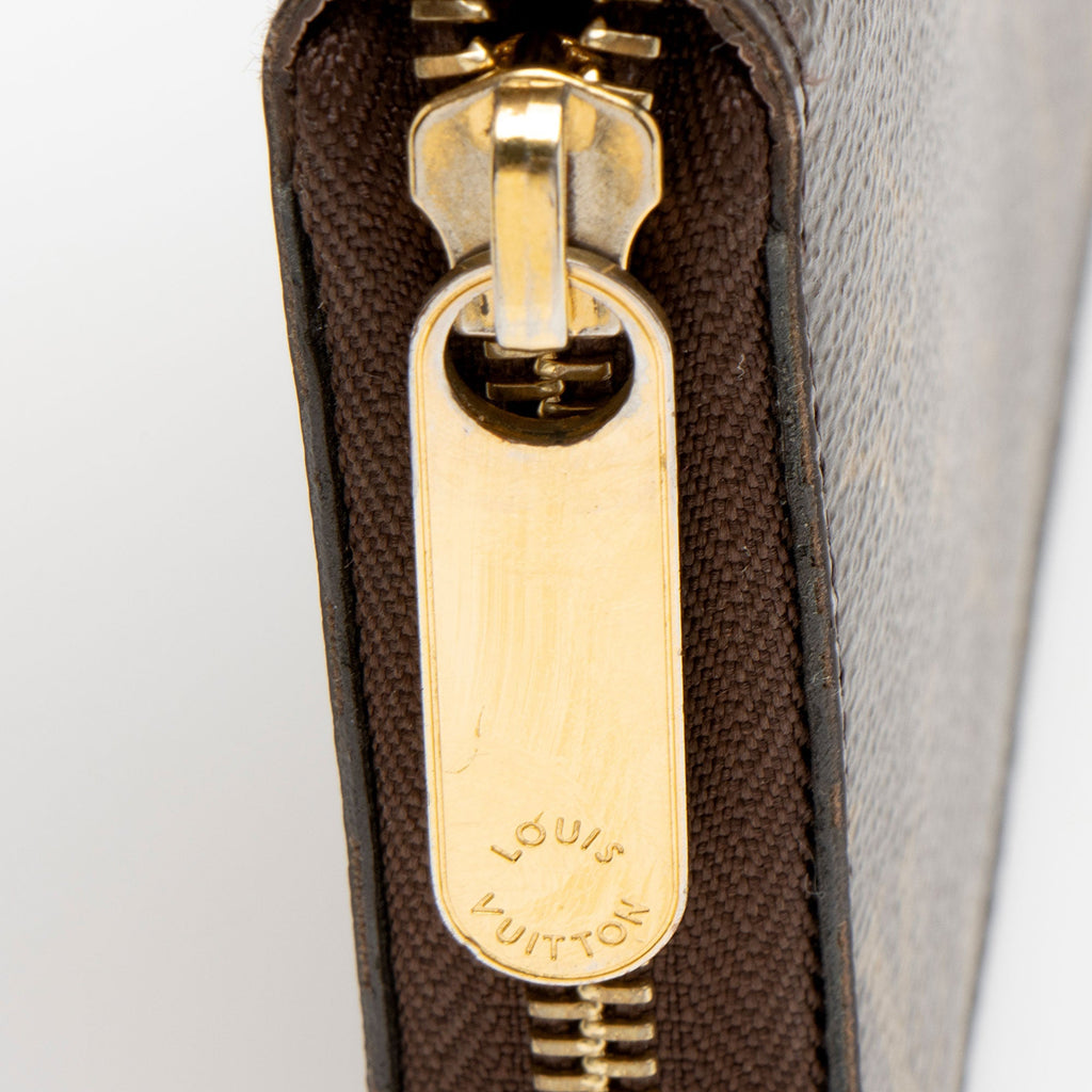 Louis Vuitton Monogram Canvas Zippy Wallet