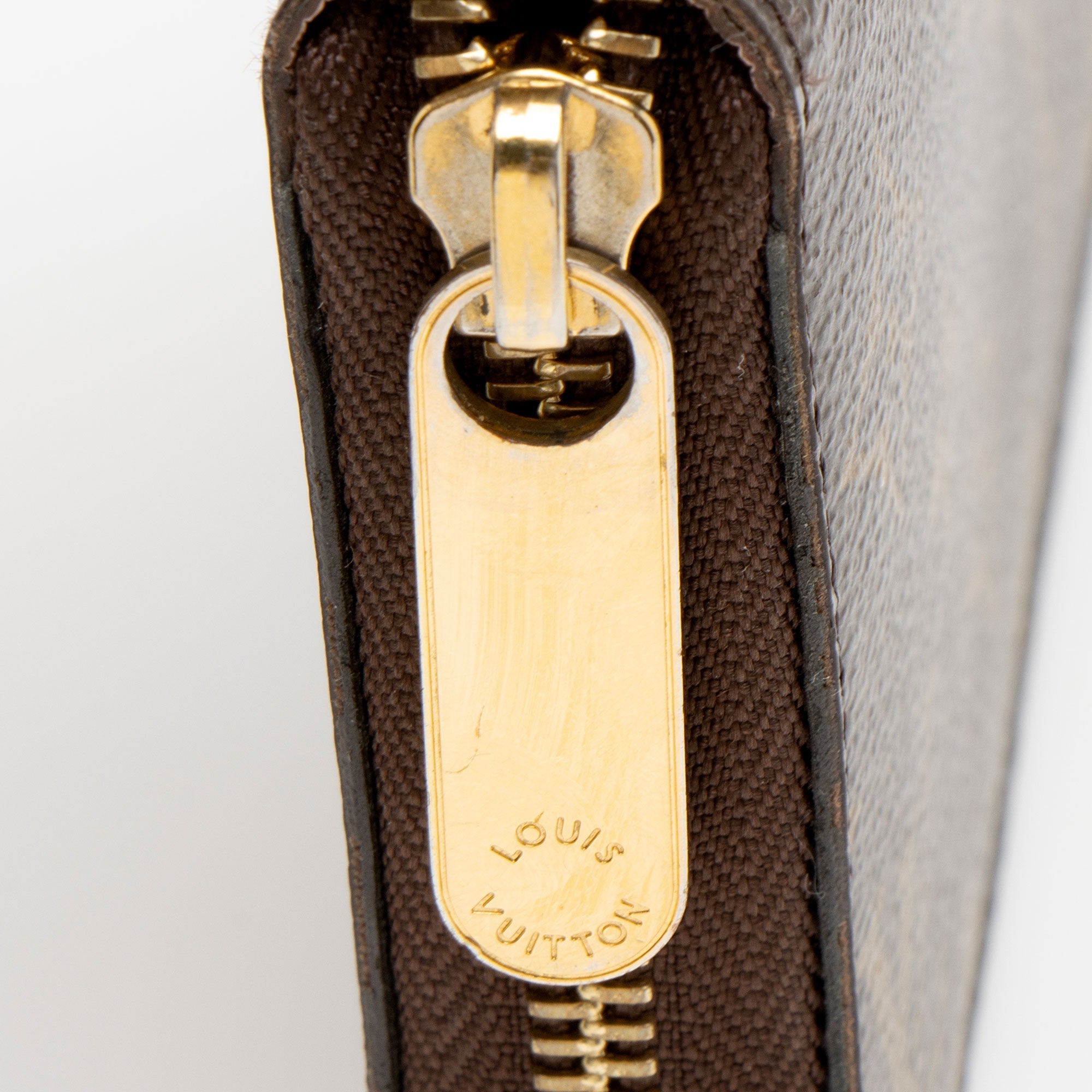 Louis Vuitton Monogram Canvas Zippy Wallet
