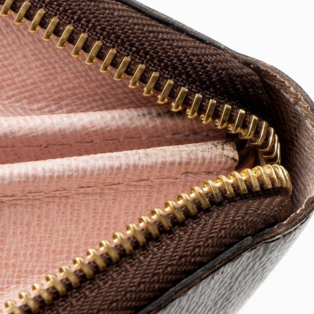 Louis Vuitton Monogram Canvas Zippy Wallet