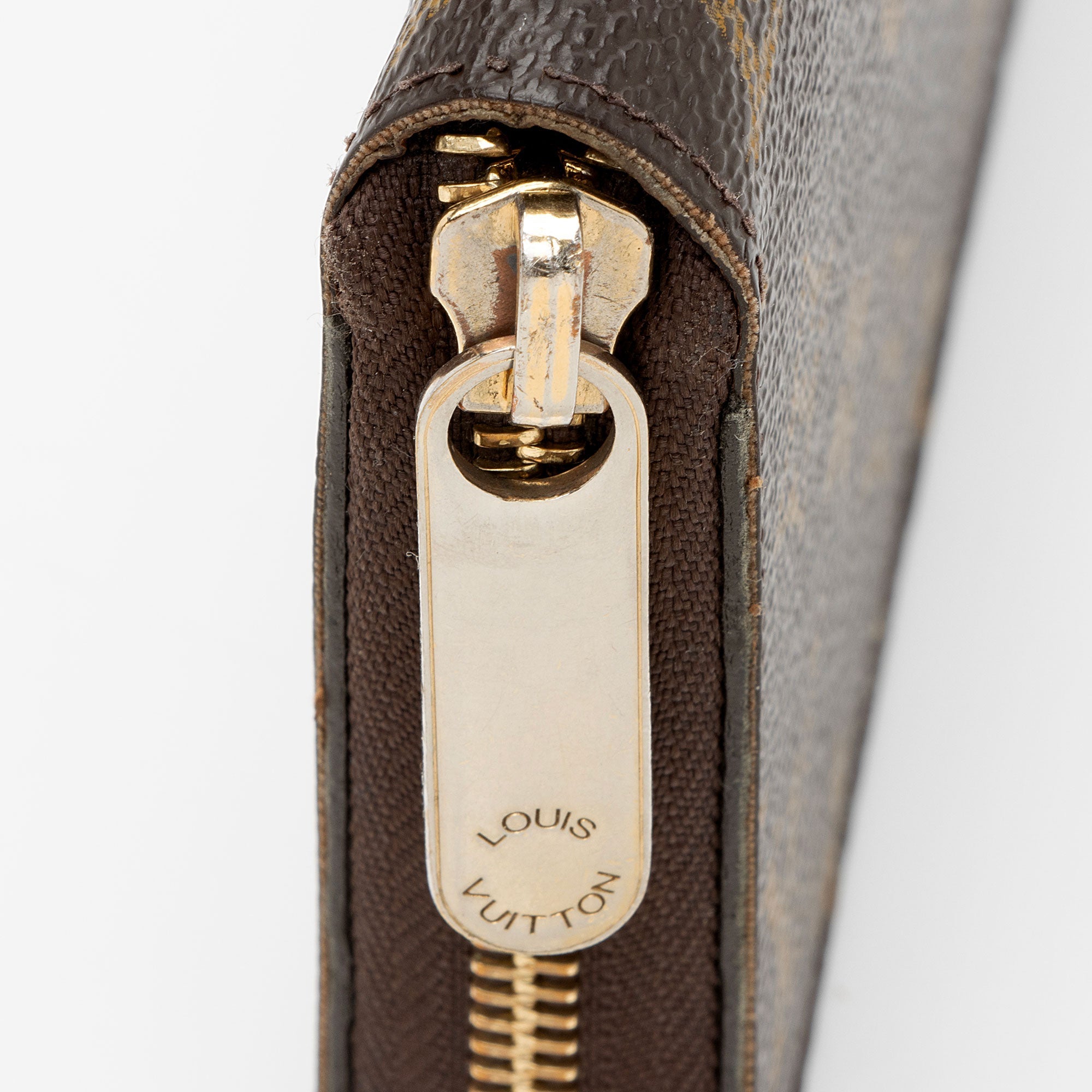 Louis Vuitton Monogram Canvas Zippy Wallet