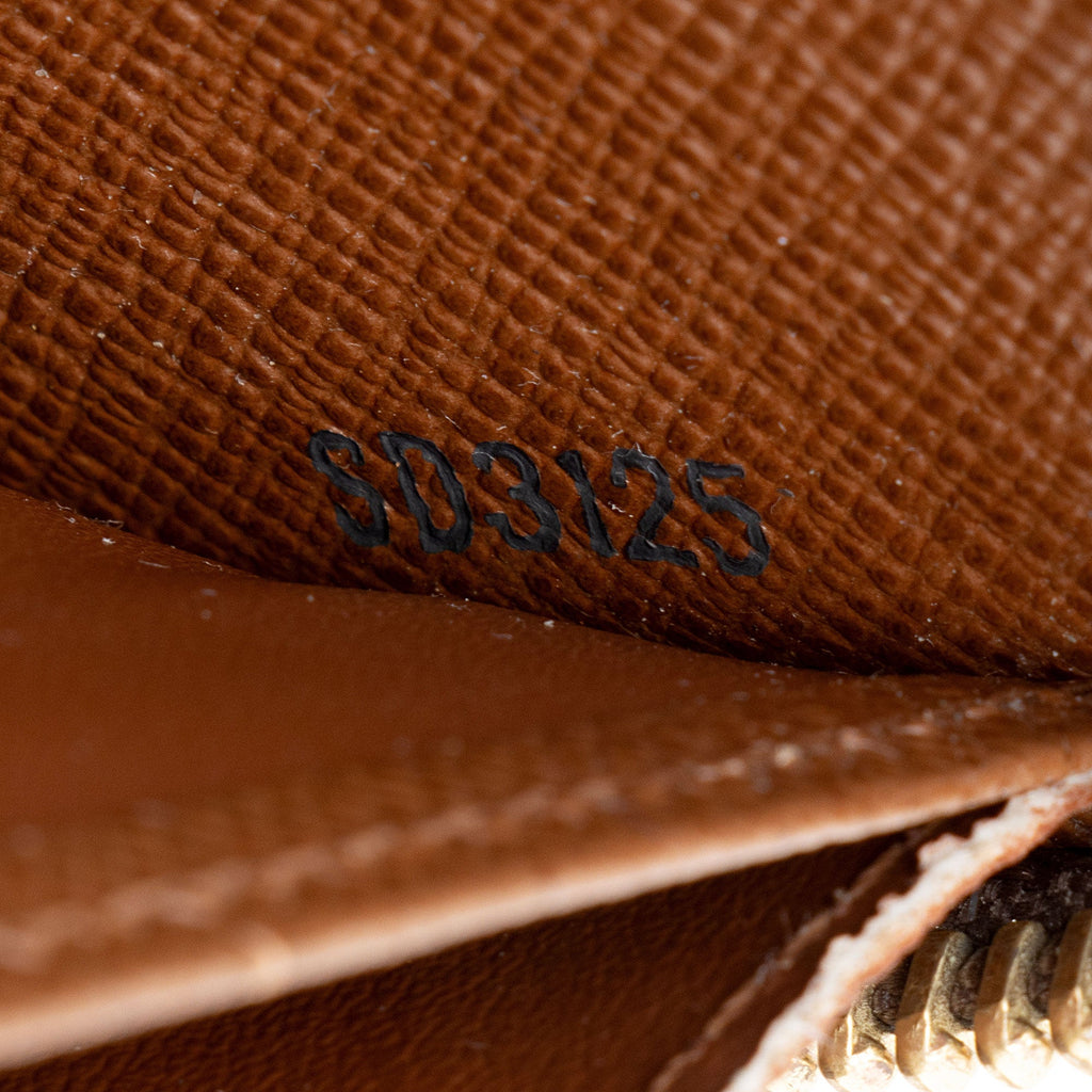 Louis Vuitton Monogram Canvas Zippy Wallet