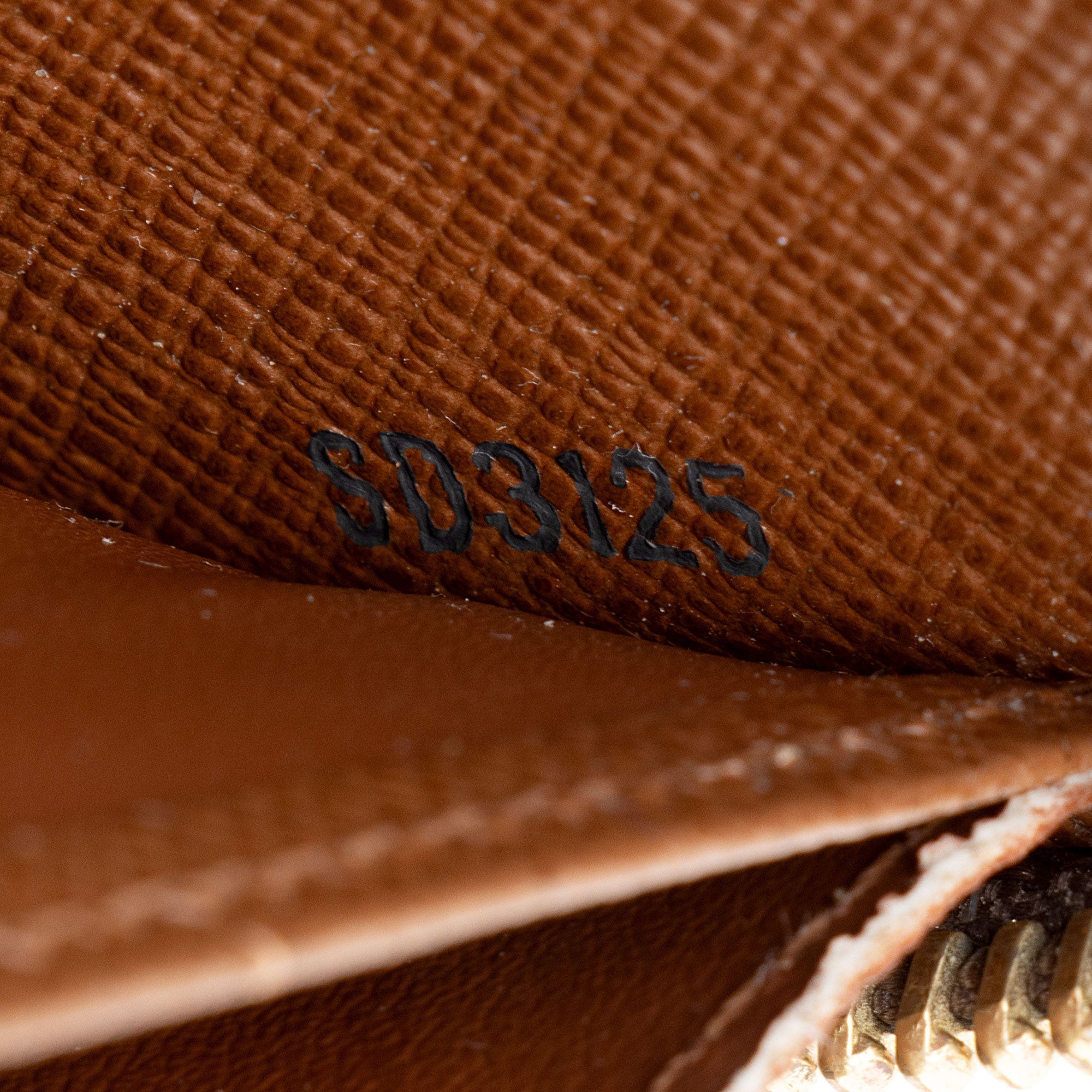 Louis Vuitton Monogram Canvas Zippy Wallet