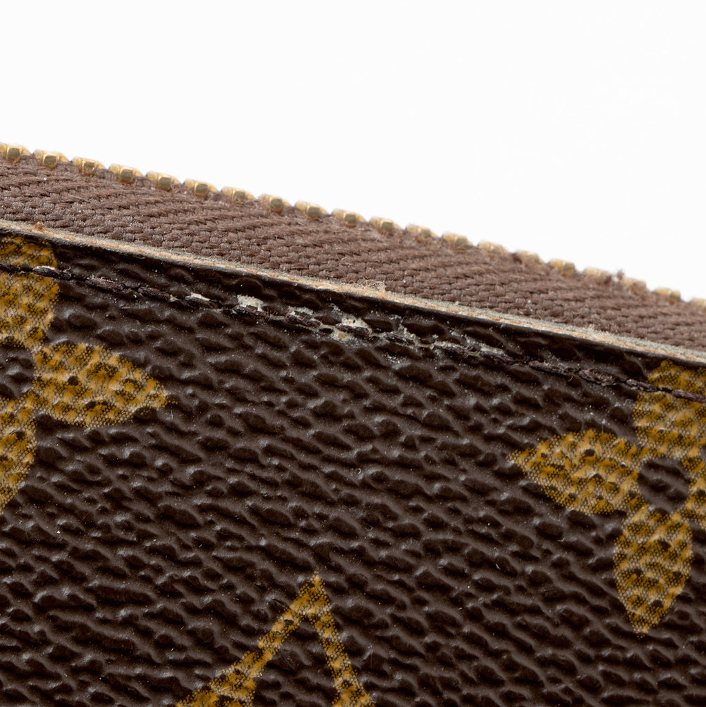Louis Vuitton Monogram Canvas Zippy Wallet
