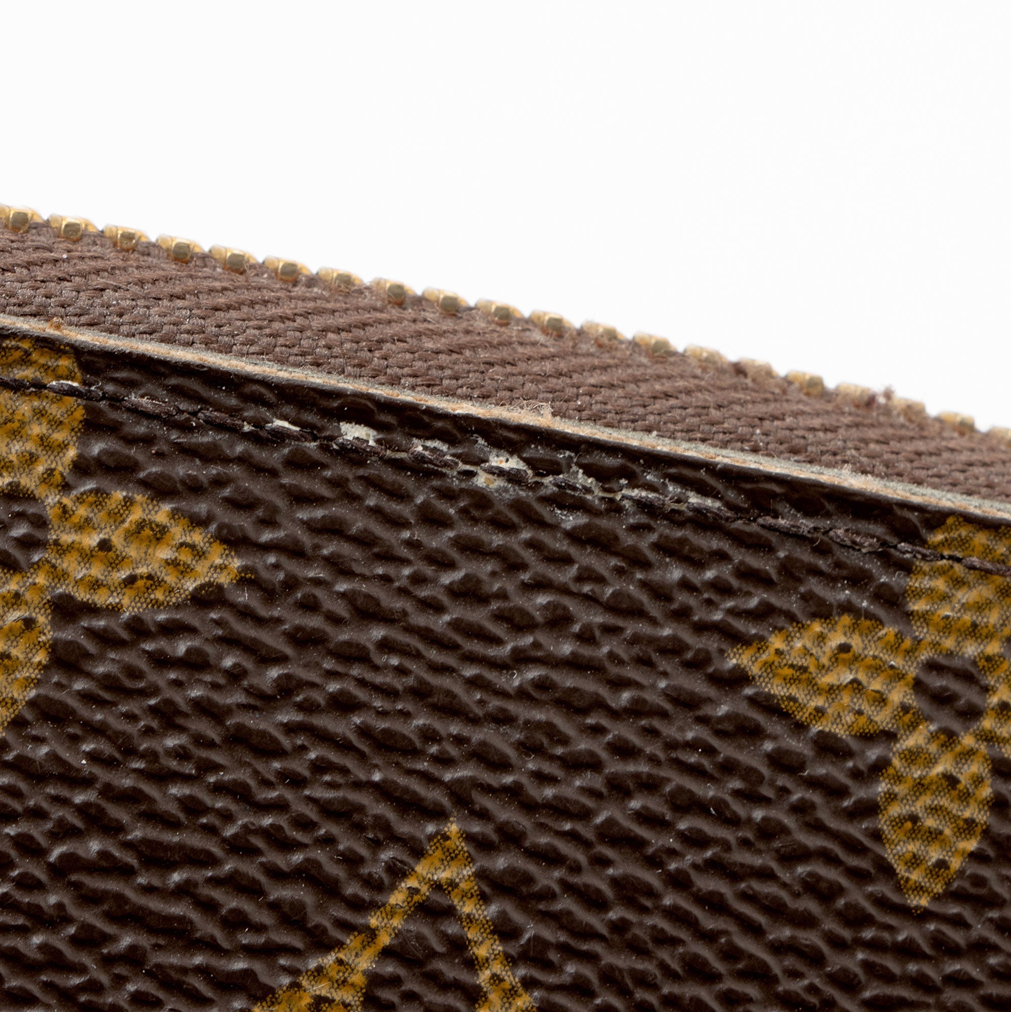 Louis Vuitton Monogram Canvas Zippy Wallet