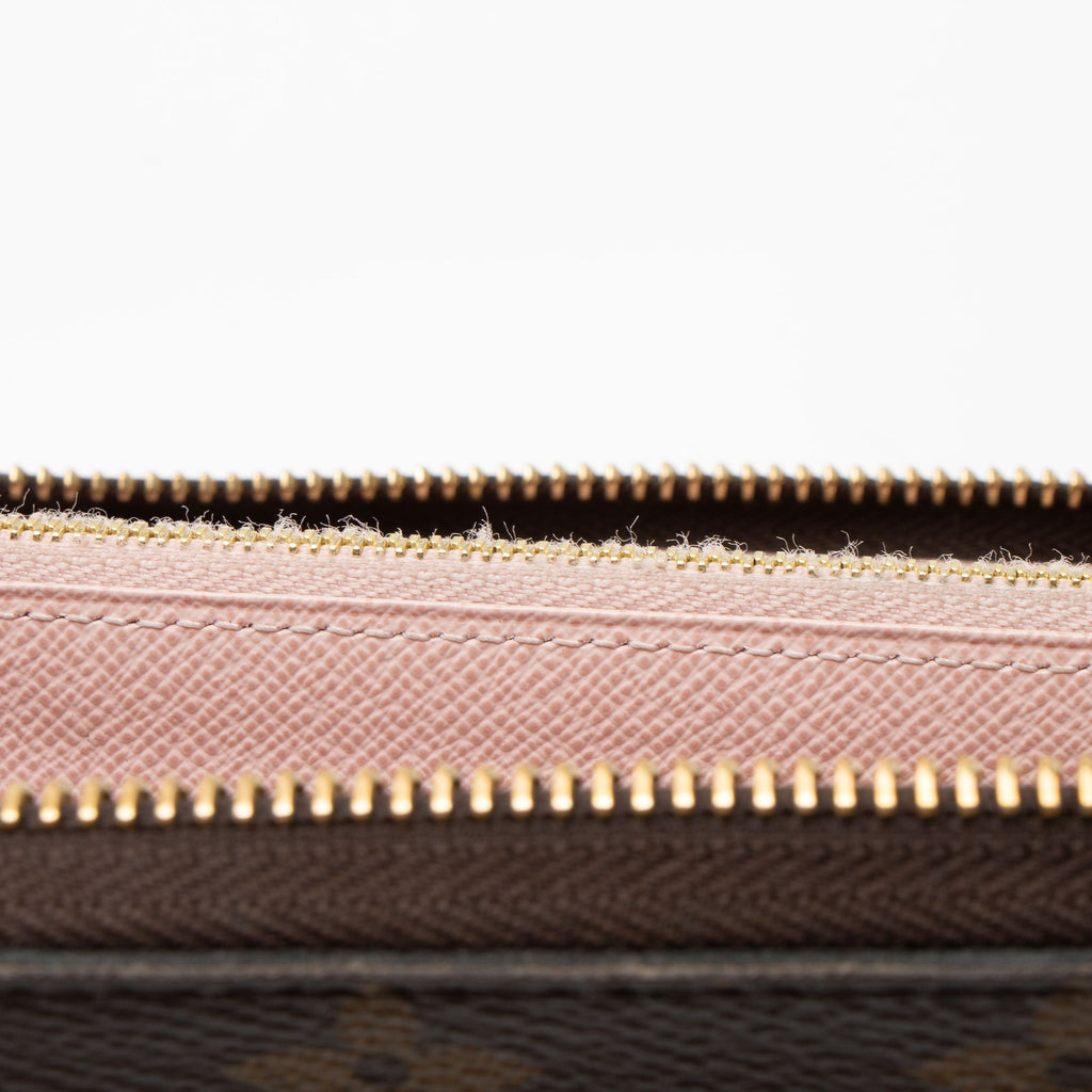 Louis Vuitton Monogram Canvas Zippy Wallet