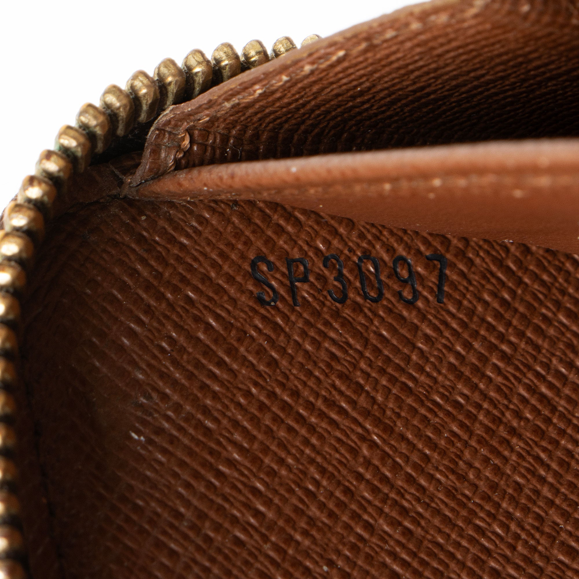 Louis Vuitton Monogram Canvas Zippy Wallet