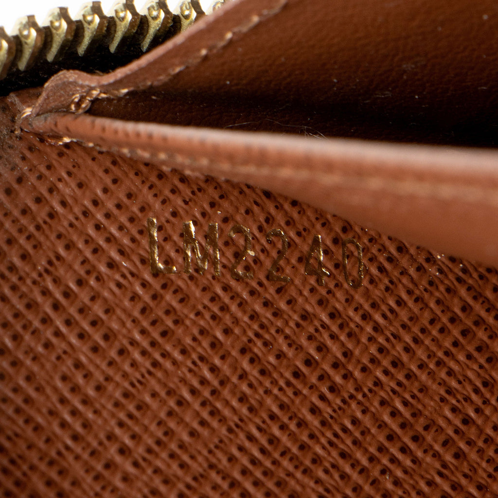 Louis Vuitton Monogram Canvas Zippy Wallet