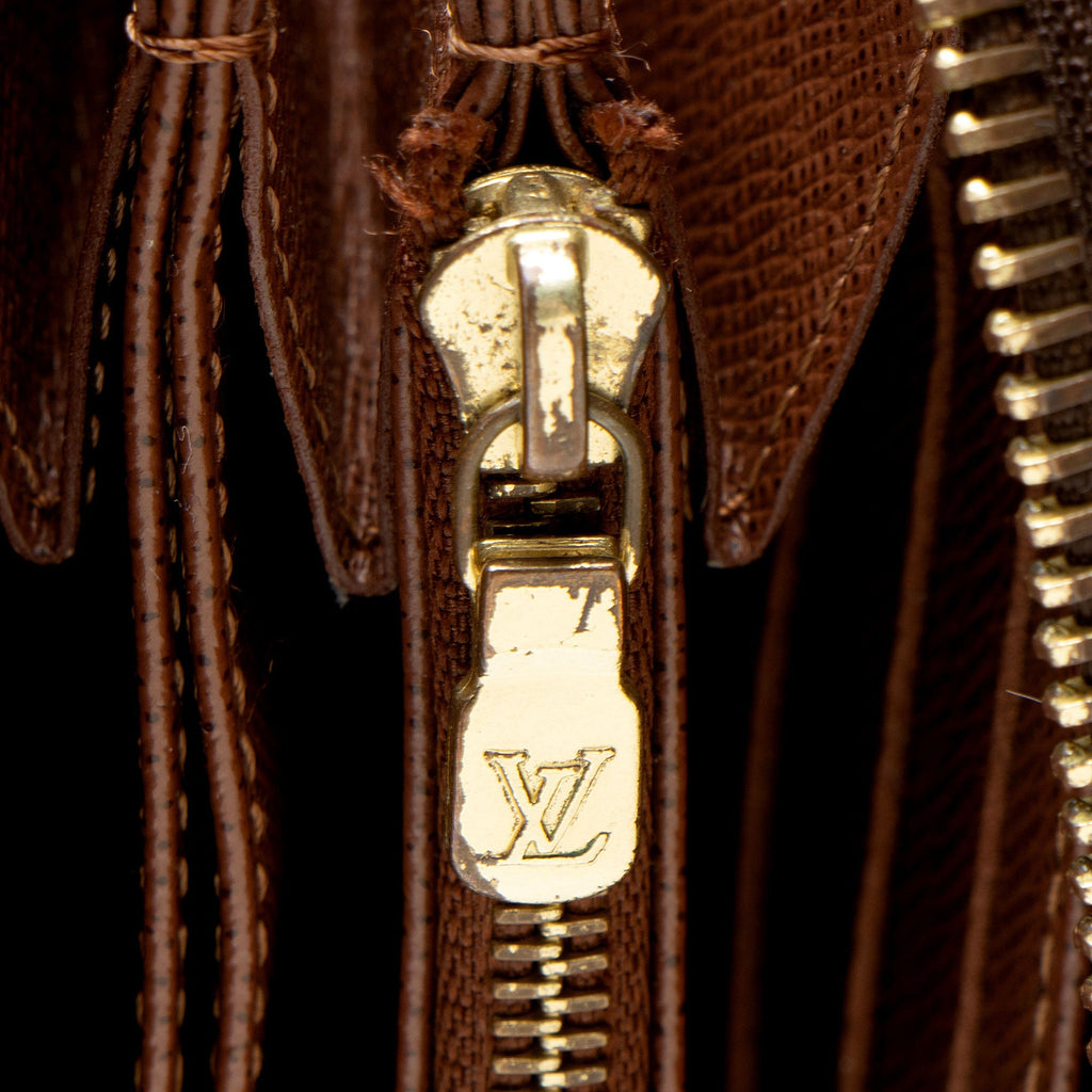 Louis Vuitton Monogram Canvas Zippy Wallet