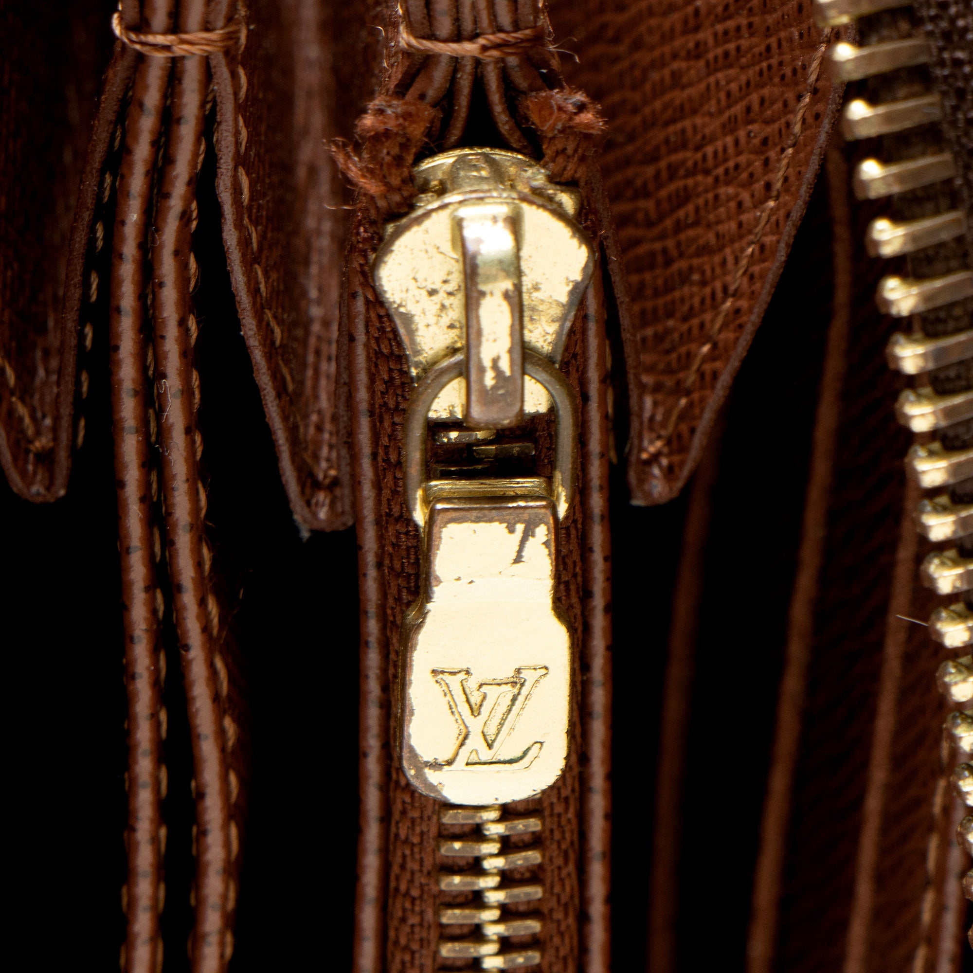 Louis Vuitton Monogram Canvas Zippy Wallet