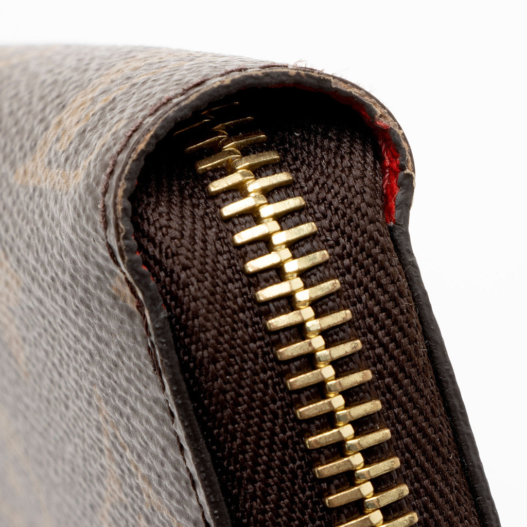 Louis Vuitton Monogram Canvas Zippy Wallet
