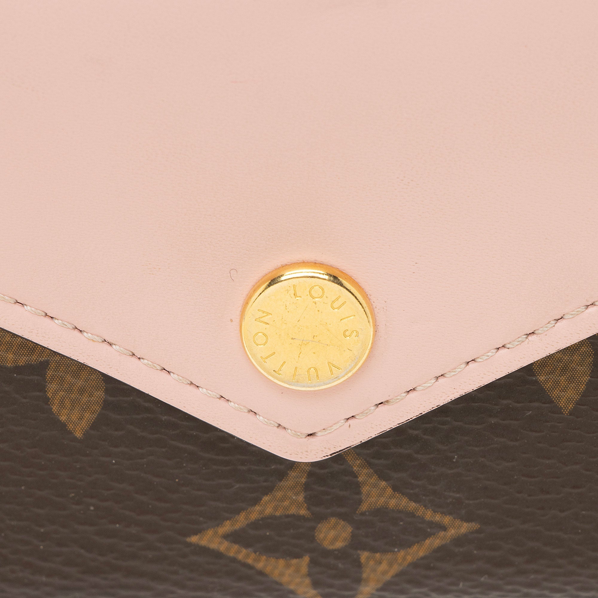 Louis Vuitton Monogram Canvas Zoe Wallet (SHF-8UyHs4)