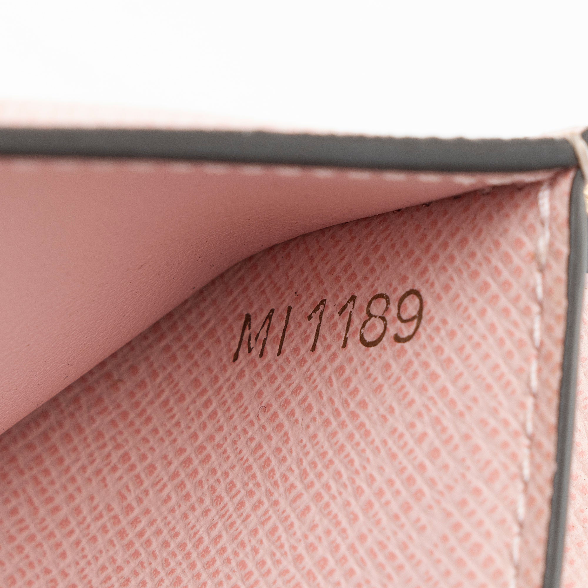 Louis Vuitton Monogram Canvas Zoe Wallet (SHF-8UyHs4)
