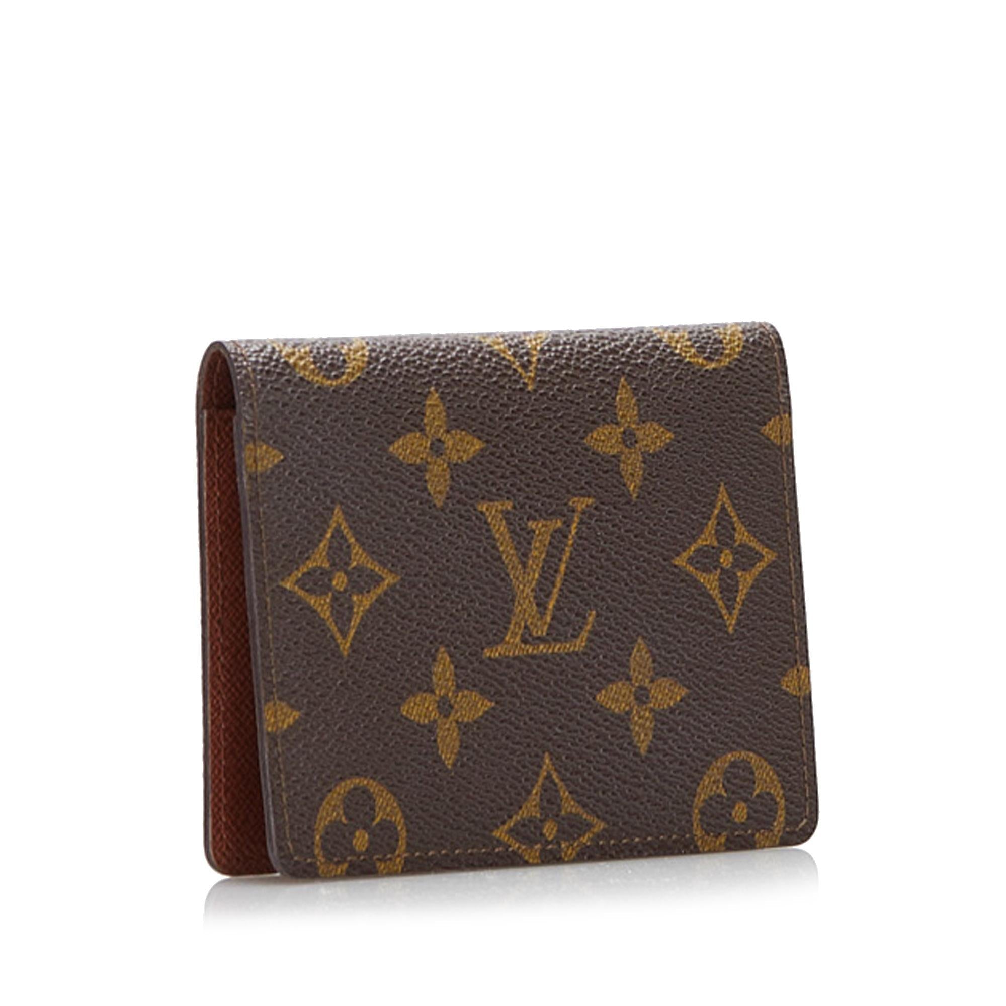 Louis Vuitton Monogram Card Case (SHG-alFpCV)