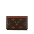 Louis Vuitton Monogram Card Holder (SHG-GI0syz)