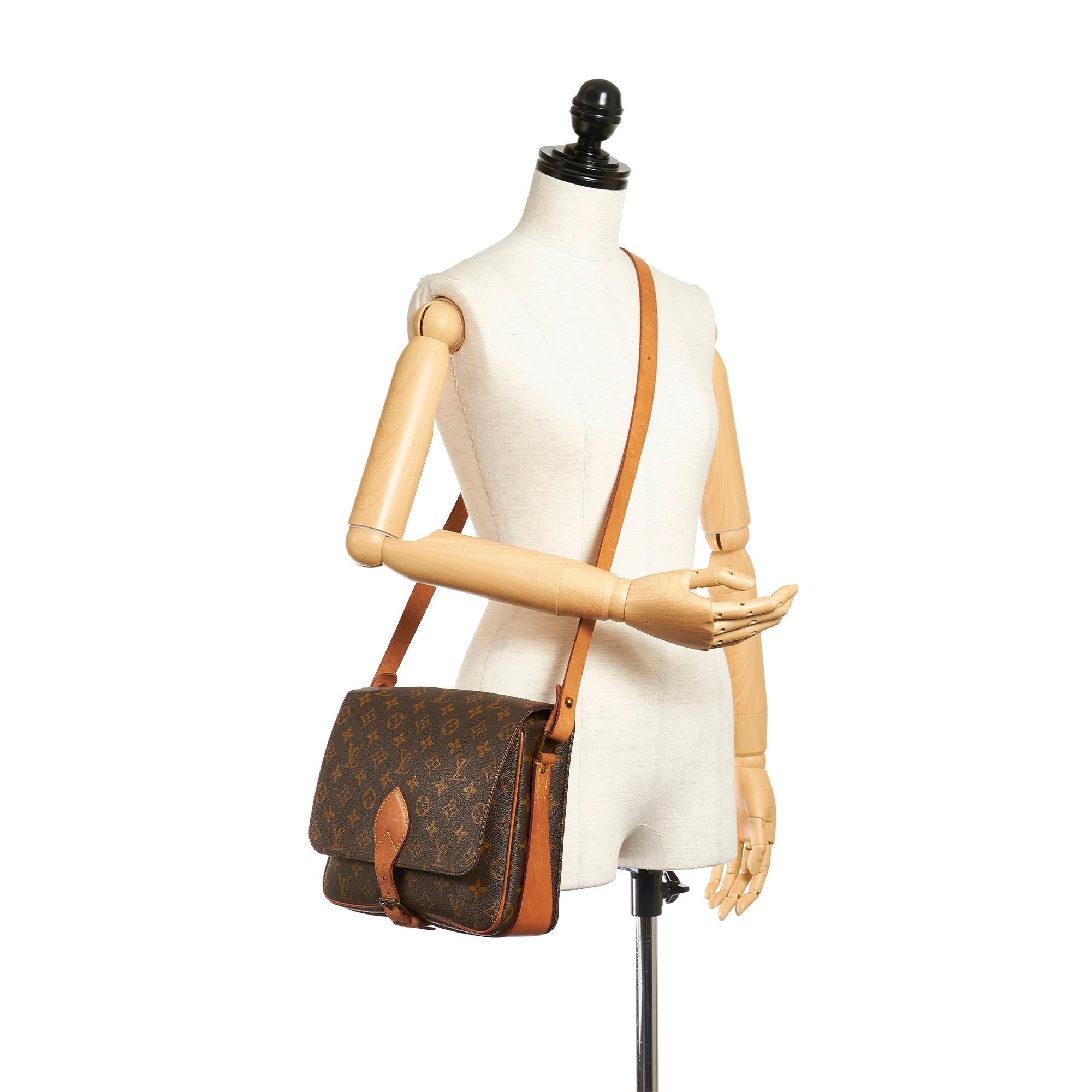 Louis Vuitton Monogram Cartouchiere GM (SHG-28164)