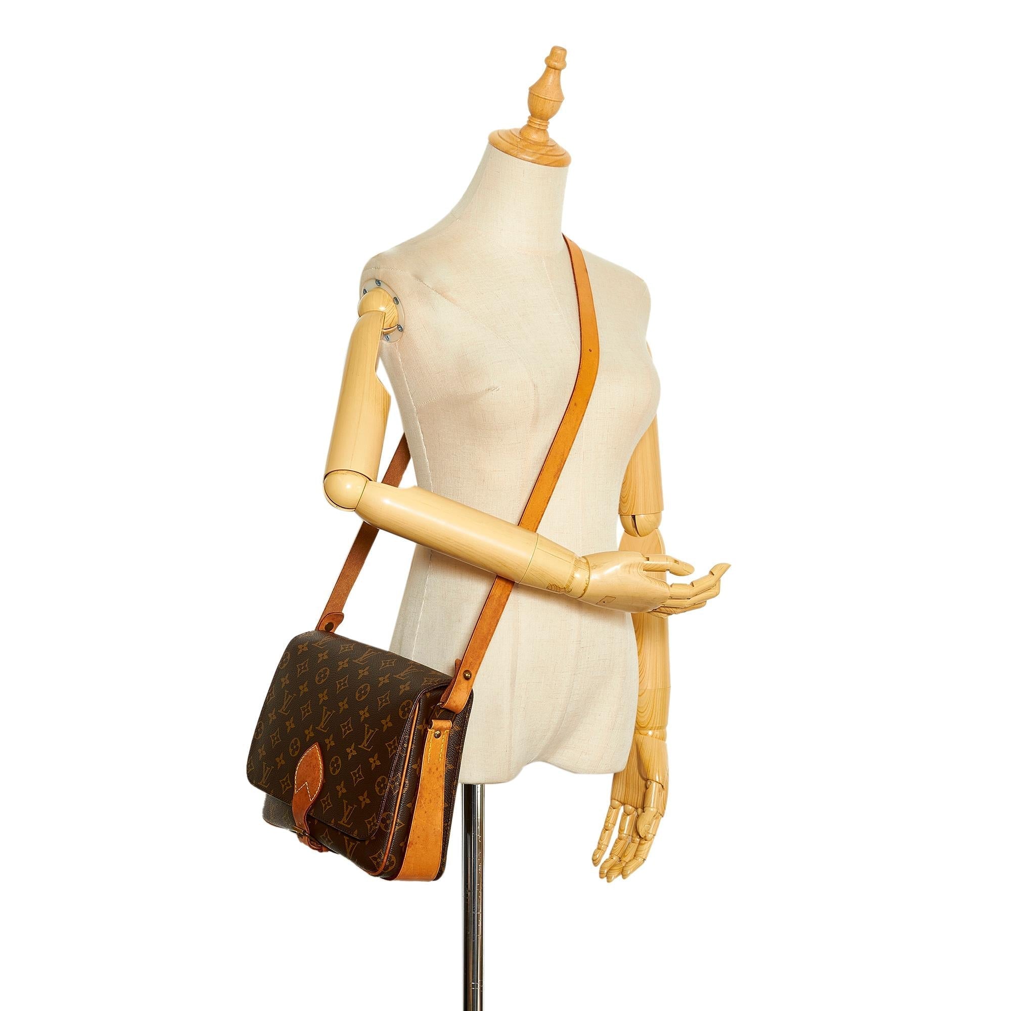 Louis Vuitton Monogram Cartouchiere GM (SHG-niWh8J)