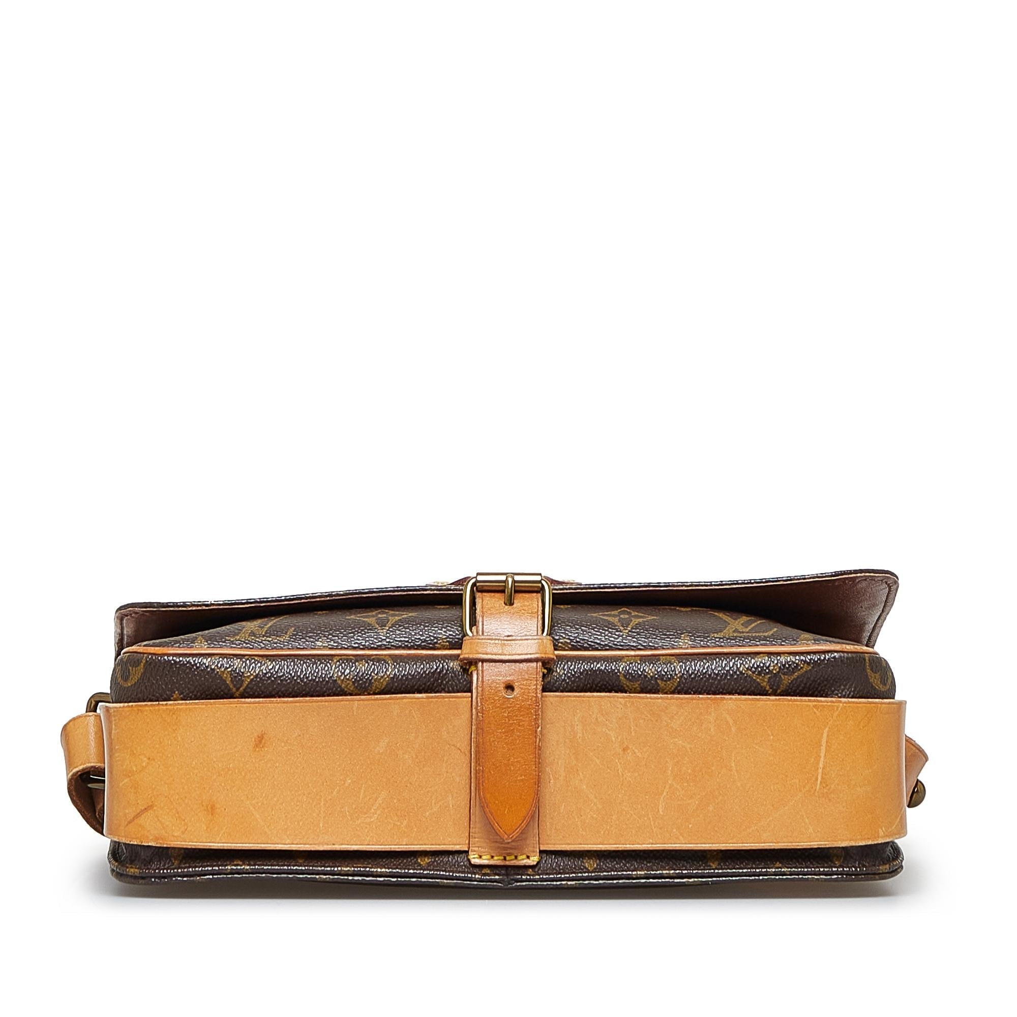 Louis Vuitton Monogram Cartouchiere GM (SHG-LCWNgu)
