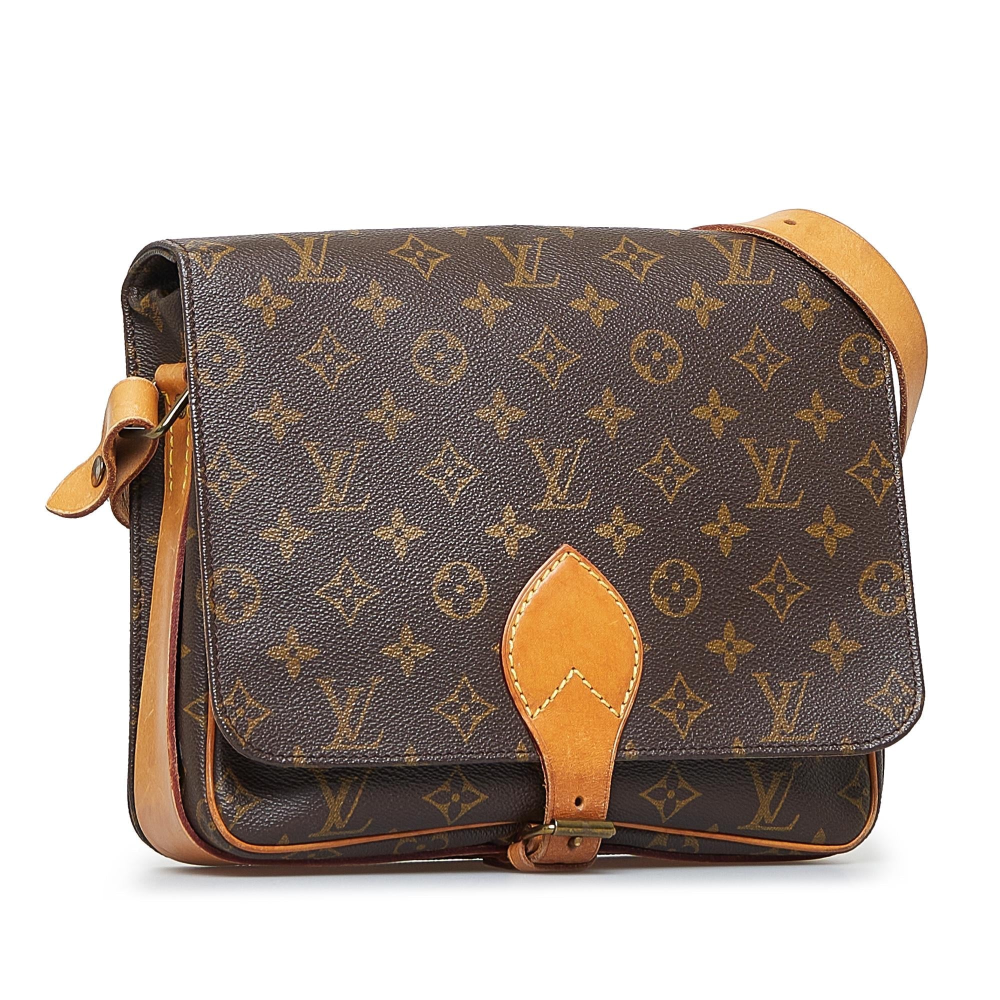Louis Vuitton Monogram Cartouchiere GM (SHG-LCWNgu)