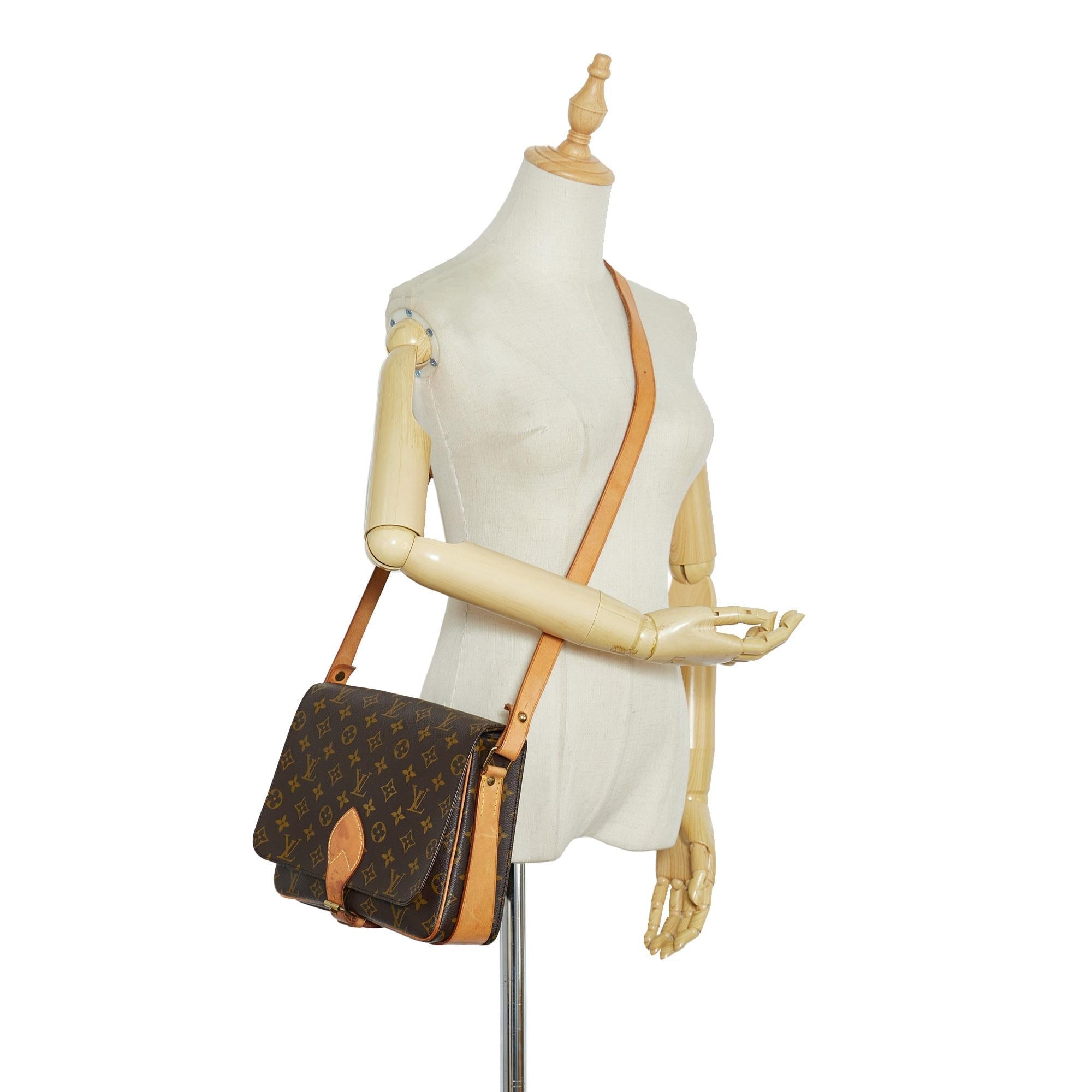 Louis Vuitton Monogram Cartouchiere GM (SHG-9pS61p)