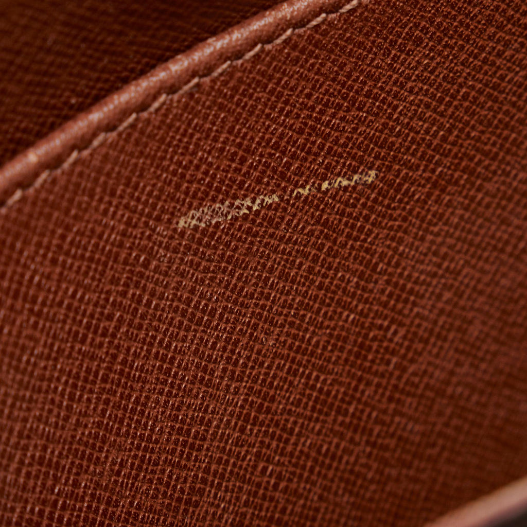 Louis Vuitton Monogram Cartouchiere GM (SHG-xL8k9b)