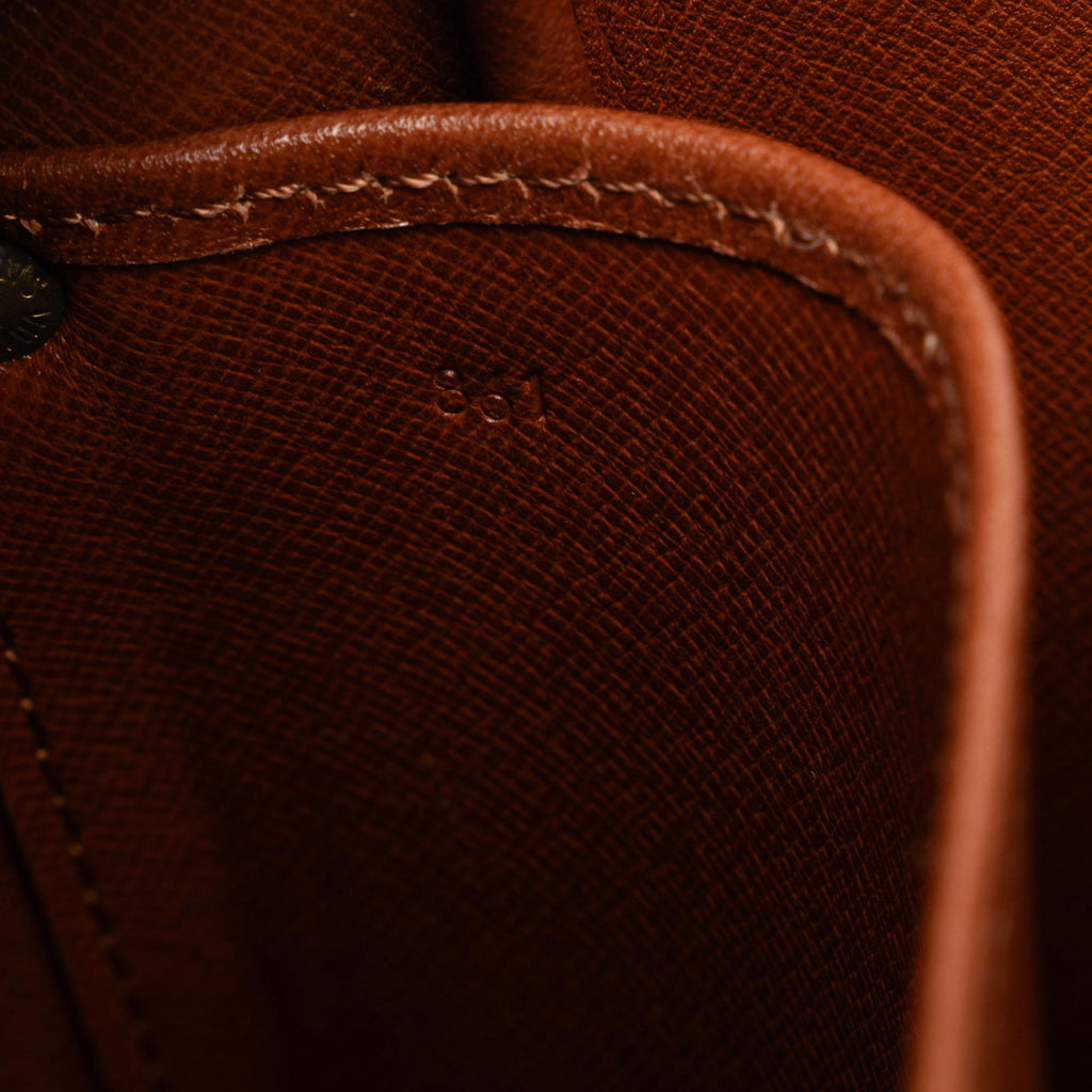 Louis Vuitton Monogram Cartouchiere GM (SHG-gmD2Lc)