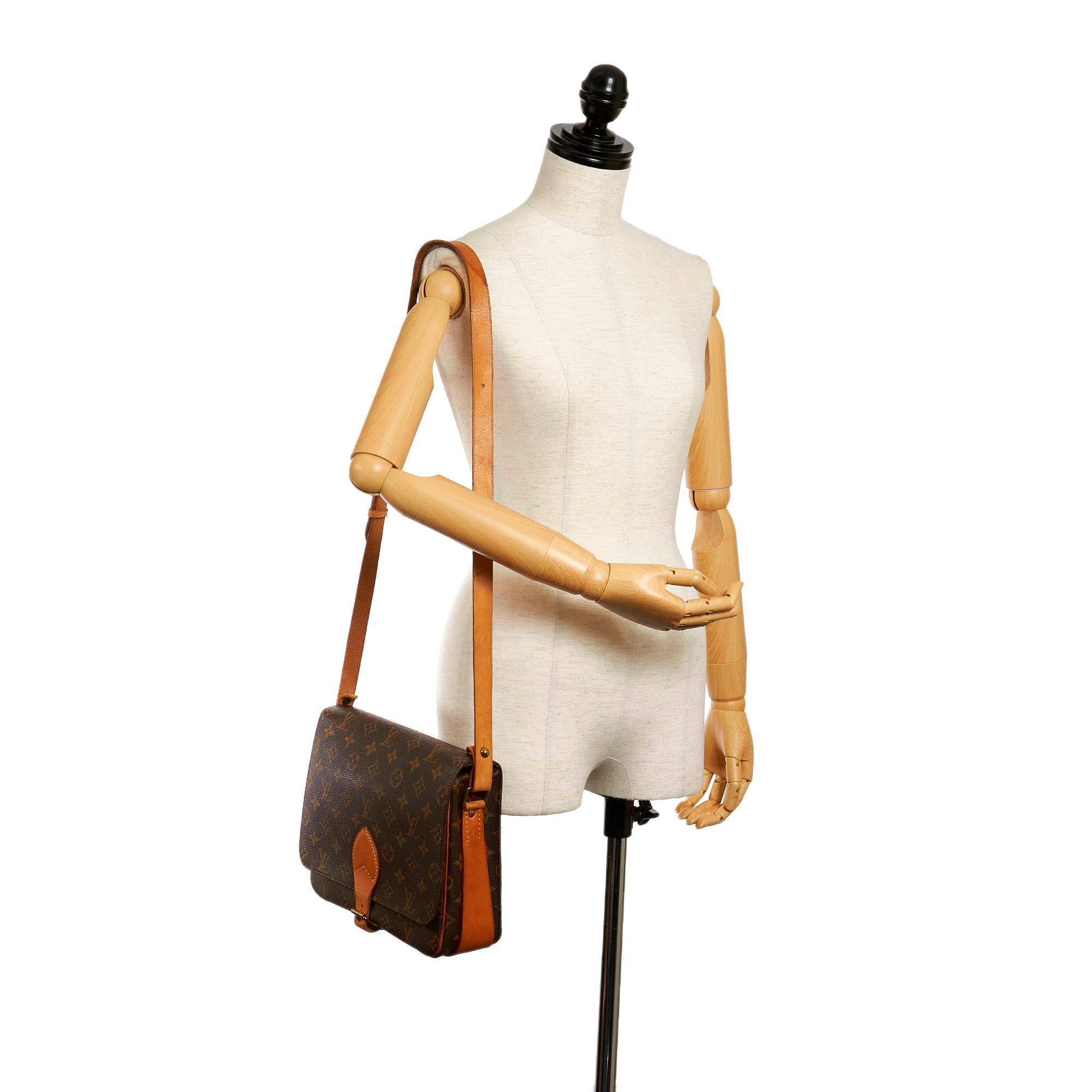 Louis Vuitton Monogram Cartouchiere MM (SHG-29945)