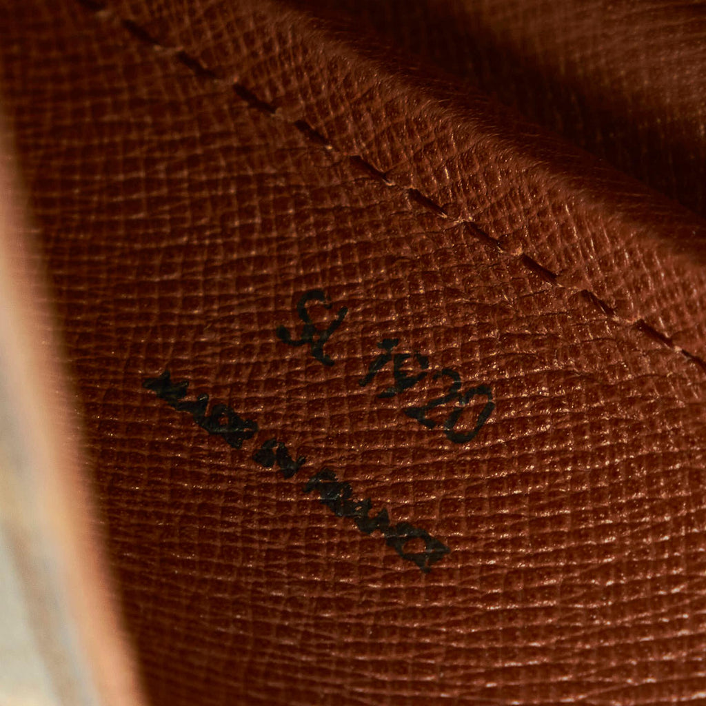 Louis Vuitton Monogram Cartouchiere MM (SHG-31426)