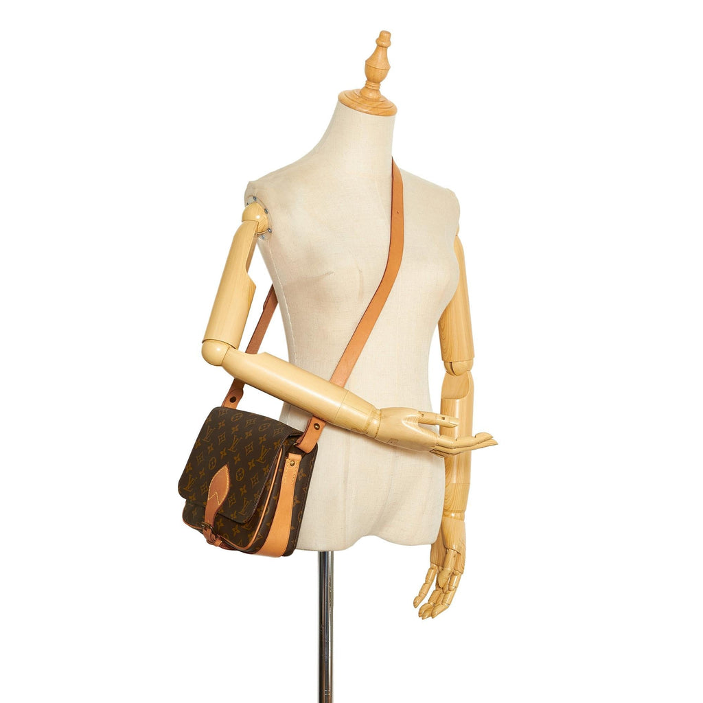 Louis Vuitton Monogram Cartouchiere MM (SHG-Km1Cpy)
