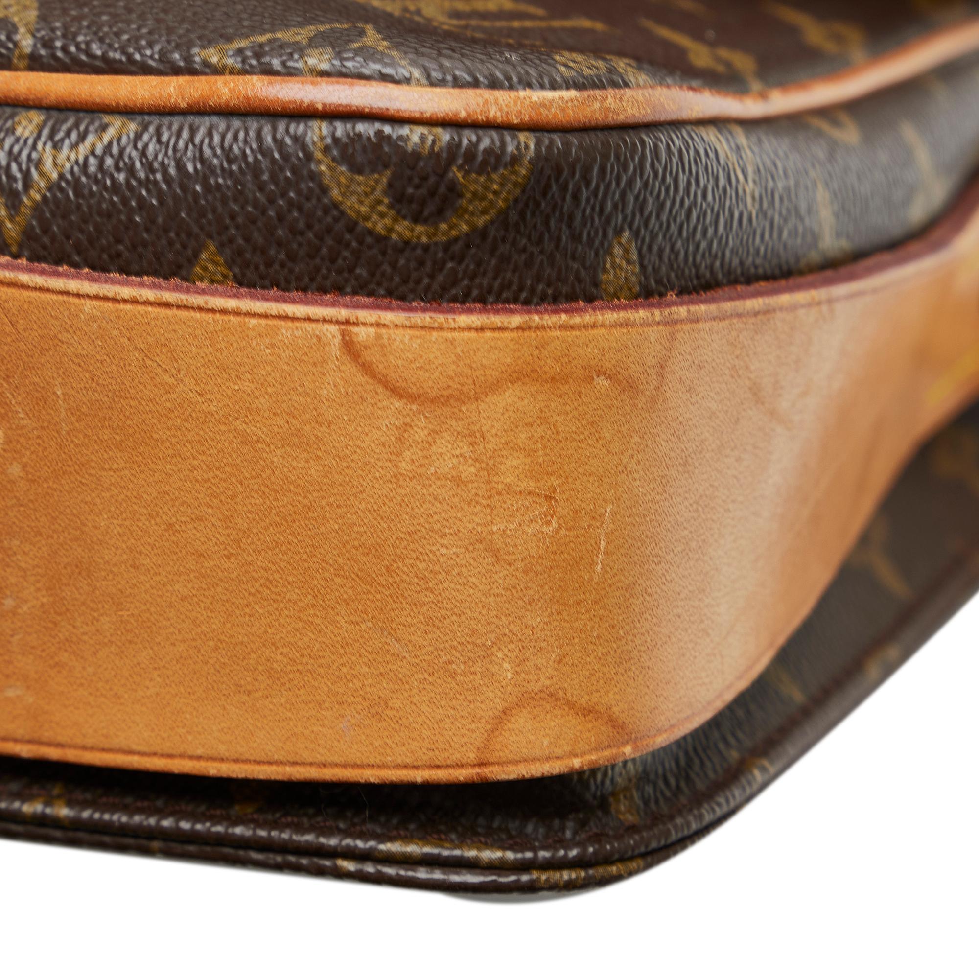 Louis Vuitton Monogram Cartouchiere MM (SHG-FC11Cb)