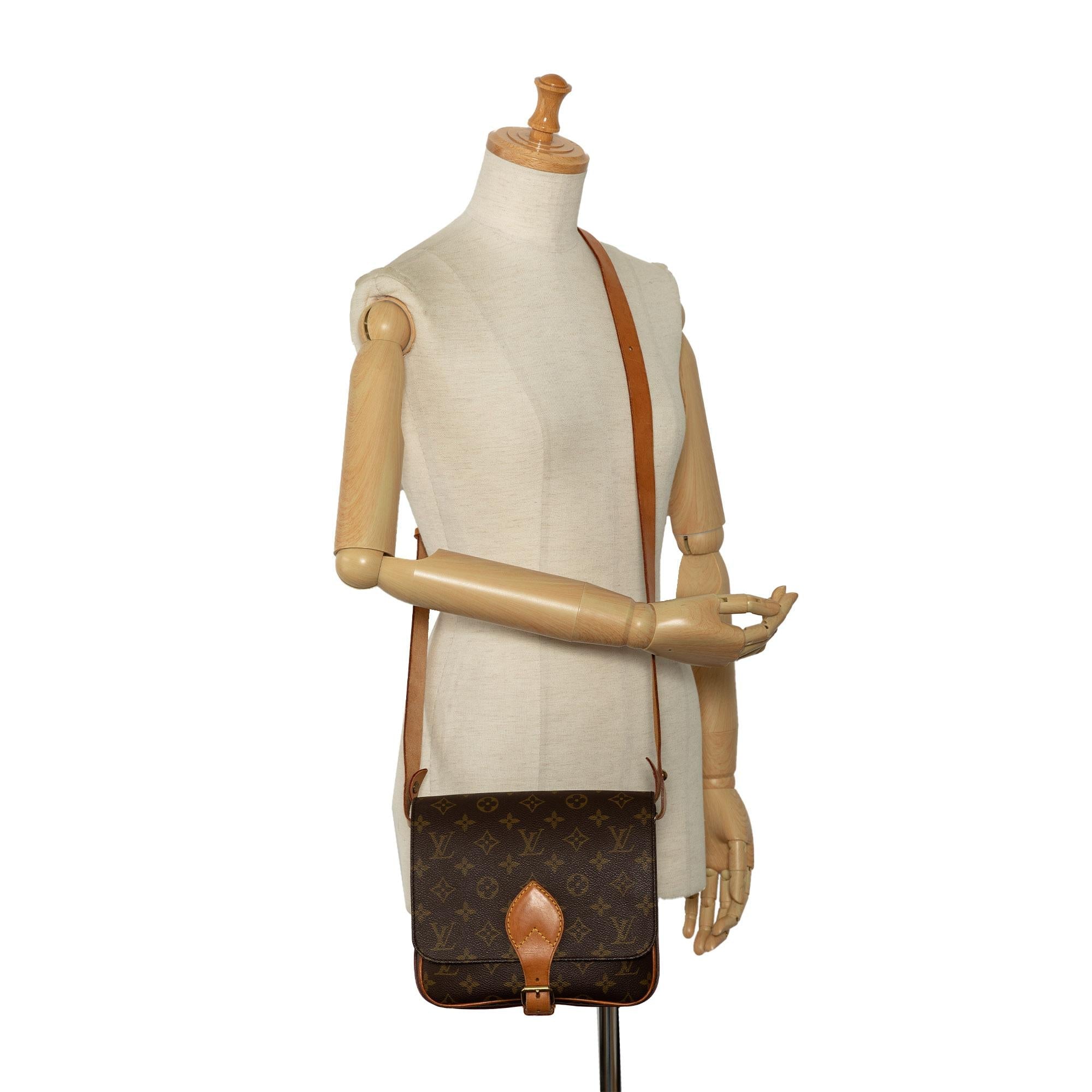 Louis Vuitton Monogram Cartouchiere MM (SHG-zceKCf)