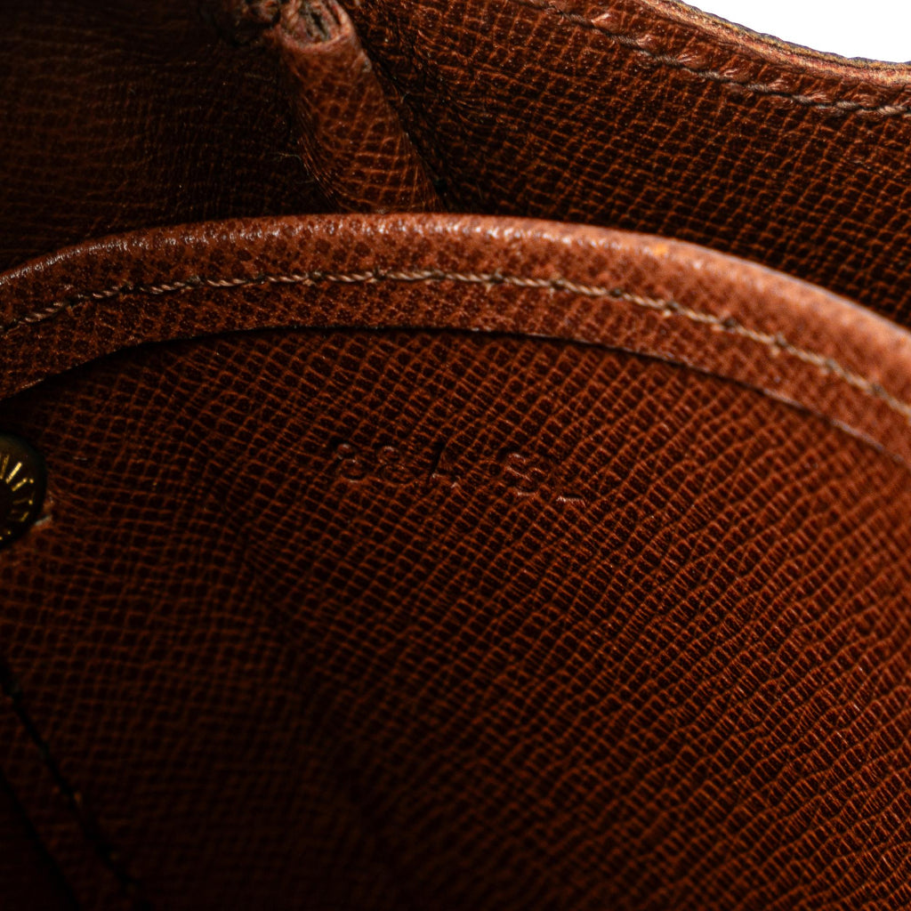 Louis Vuitton Monogram Cartouchiere MM (SHG-NwYwal)