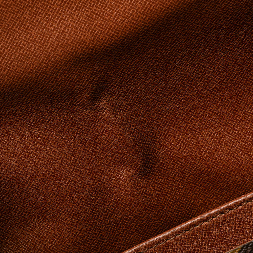 Louis Vuitton Monogram Cartouchiere MM (SHG-NwYwal)