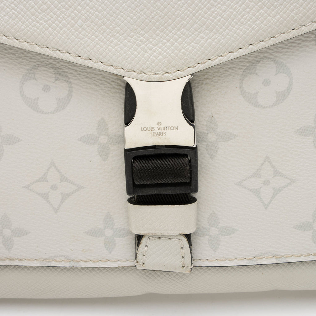 Louis Vuitton Monogram Chalk Taiga Leather Outdoor Flap Messenger