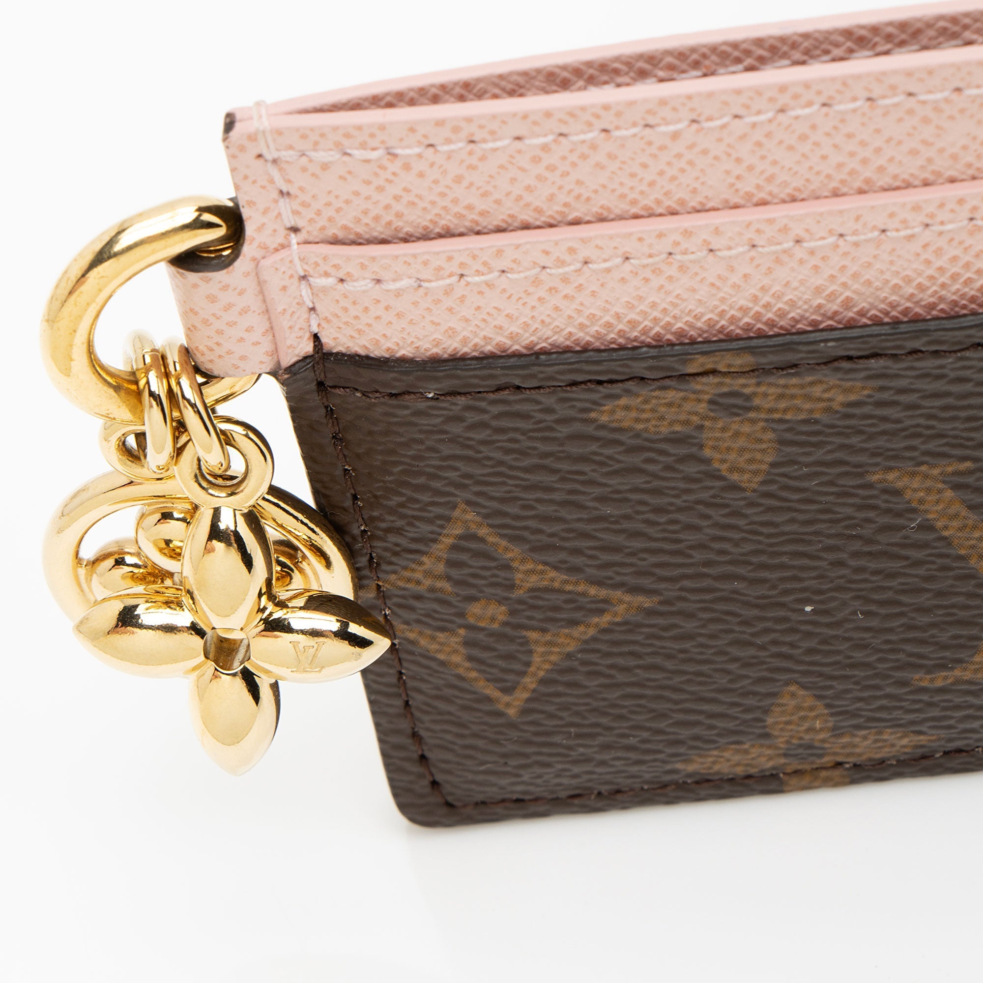Louis Vuitton Monogram Charms Card Holder (SHF-kYLA8r)