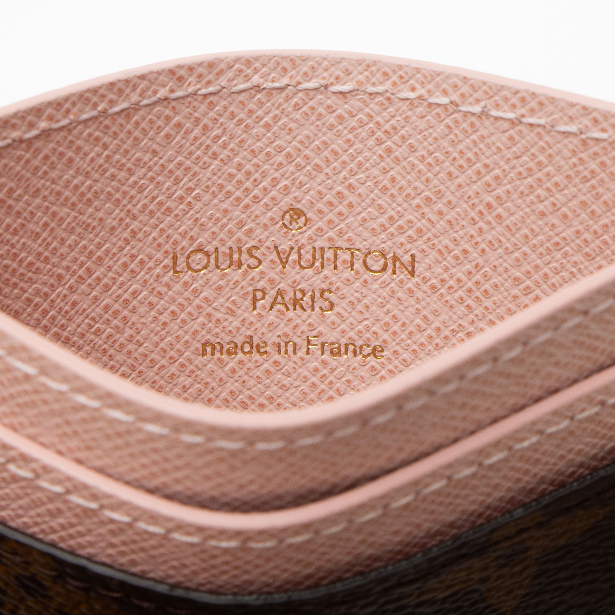 Louis Vuitton Monogram Charms Card Holder (SHF-kYLA8r)