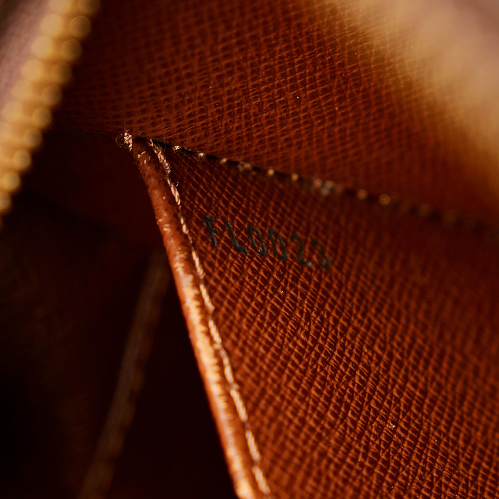 Louis Vuitton Monogram Cite MM (SHG-28871)