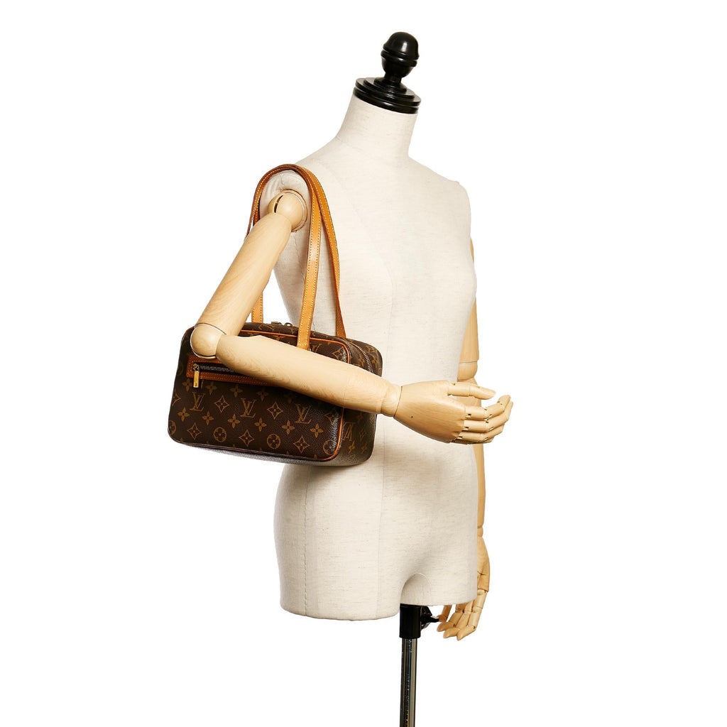 Louis Vuitton Monogram Cite MM (SHG-30345)