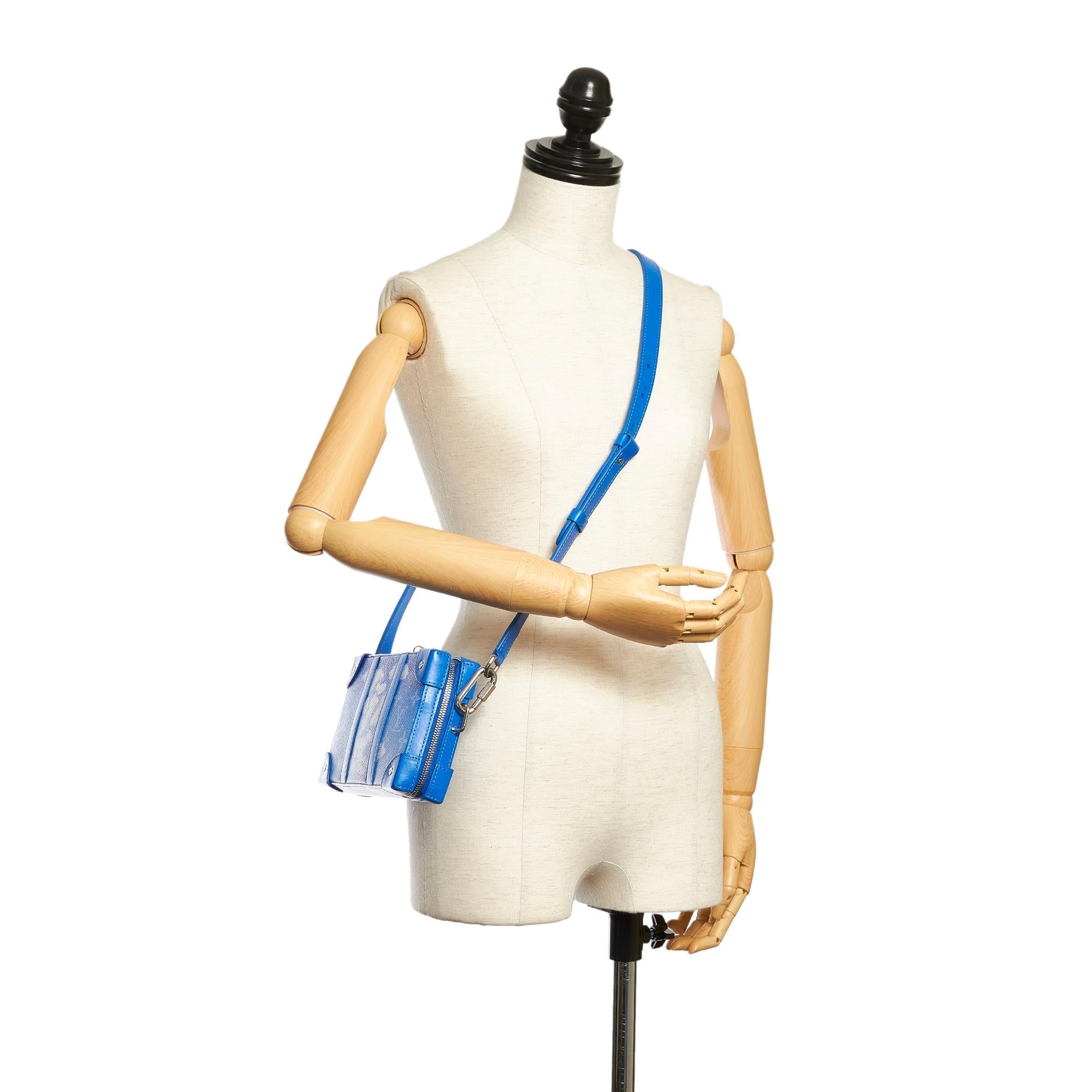 Louis Vuitton Monogram Clouds Trunk Crossbody Bag (SHG-jJje2U)
