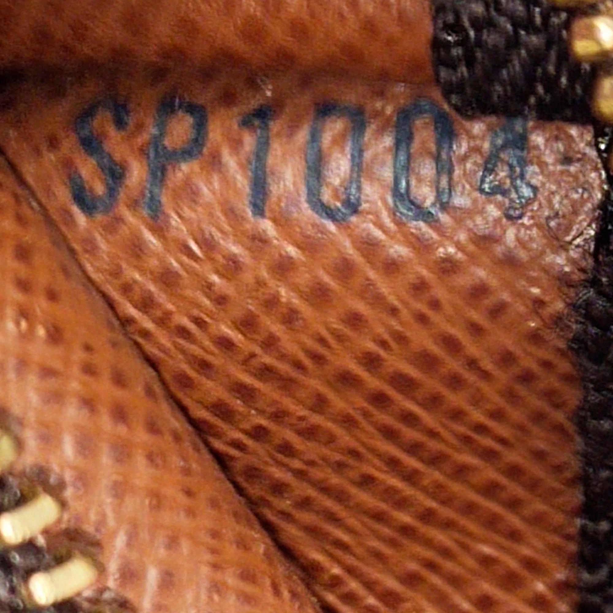 Louis Vuitton Monogram Coin Pouch (SHG-qIFmb1)