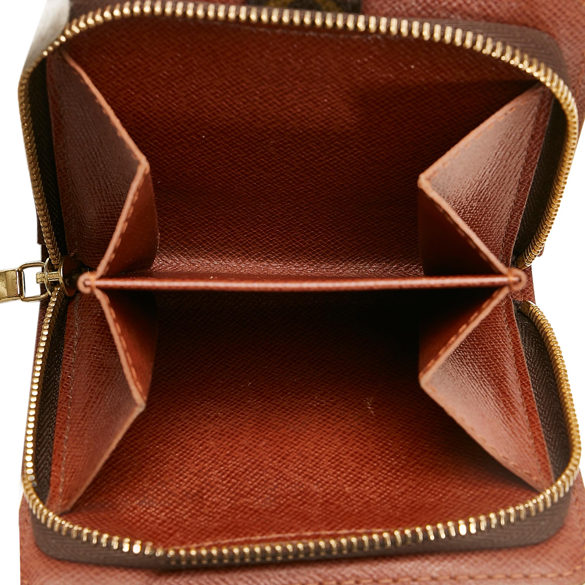 Louis Vuitton Monogram Compact Zippy Wallet (SHG-cv6BRU)