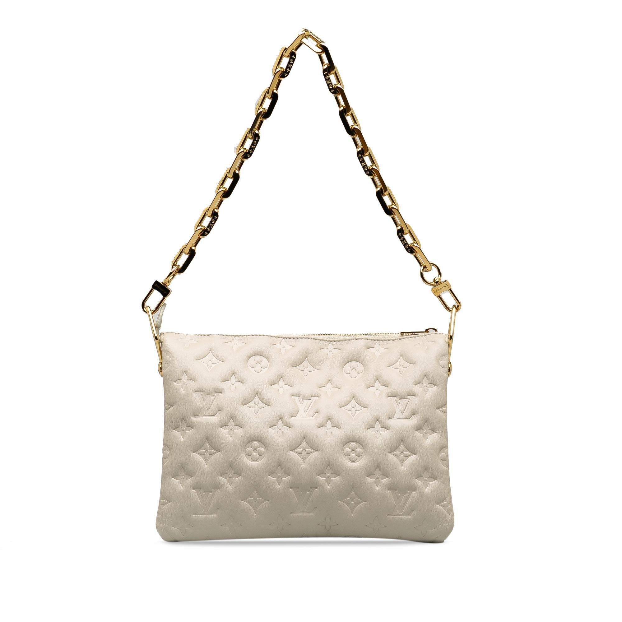 Louis Vuitton Monogram Coussin PM (SHG-U5IJIe)