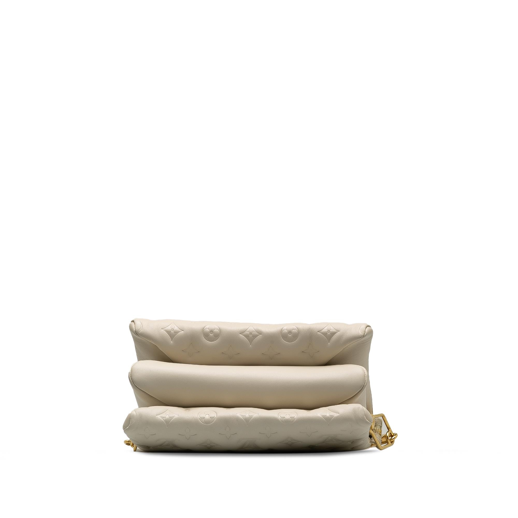 Louis Vuitton Monogram Coussin PM (SHG-U5IJIe)