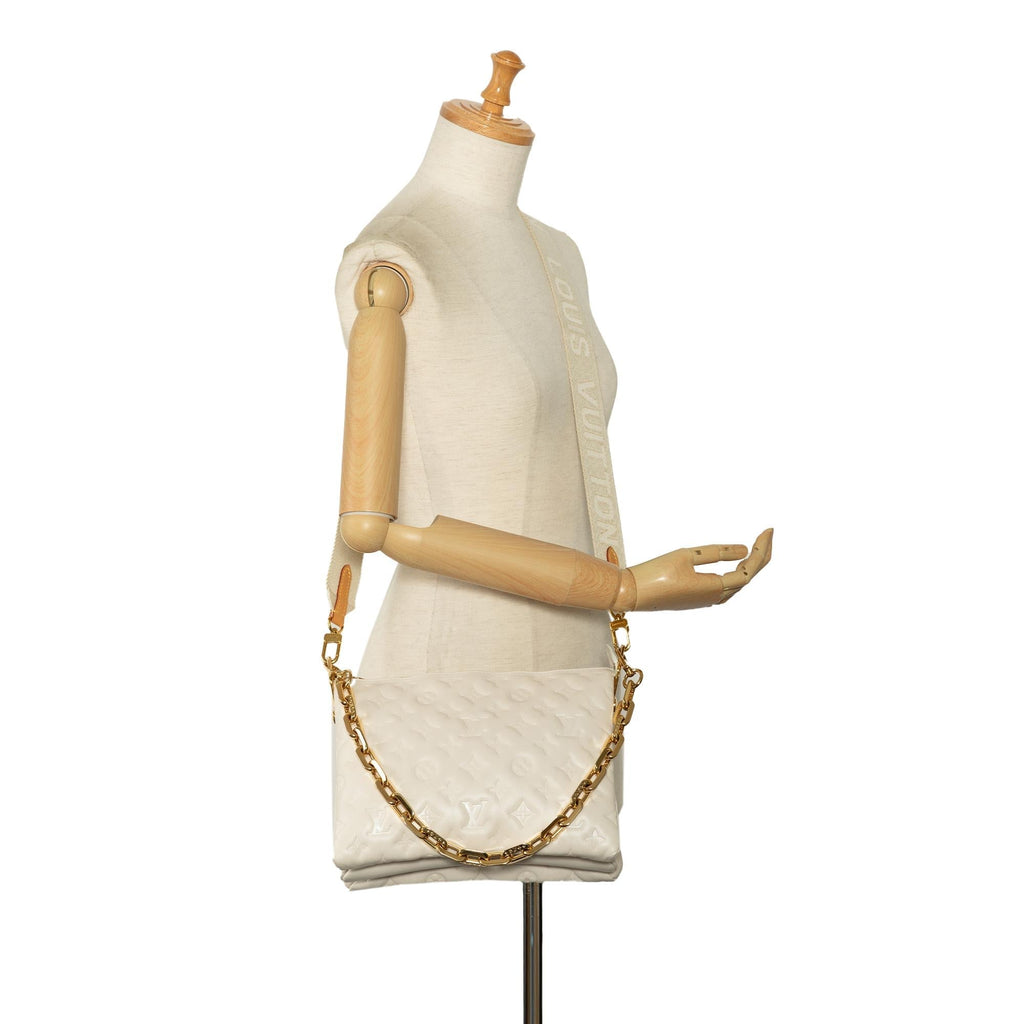 Louis Vuitton Monogram Coussin PM (SHG-U5IJIe)
