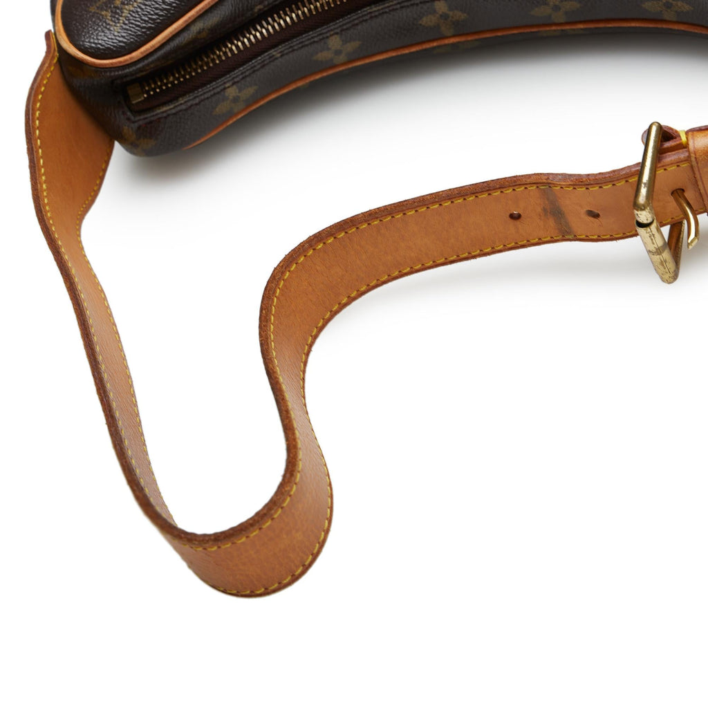 Louis Vuitton Monogram Croissant MM (SHG-07s74F)