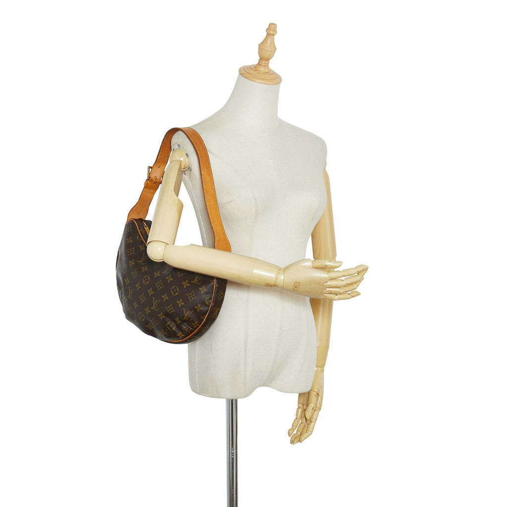 Louis Vuitton Monogram Croissant MM (SHG-07s74F)