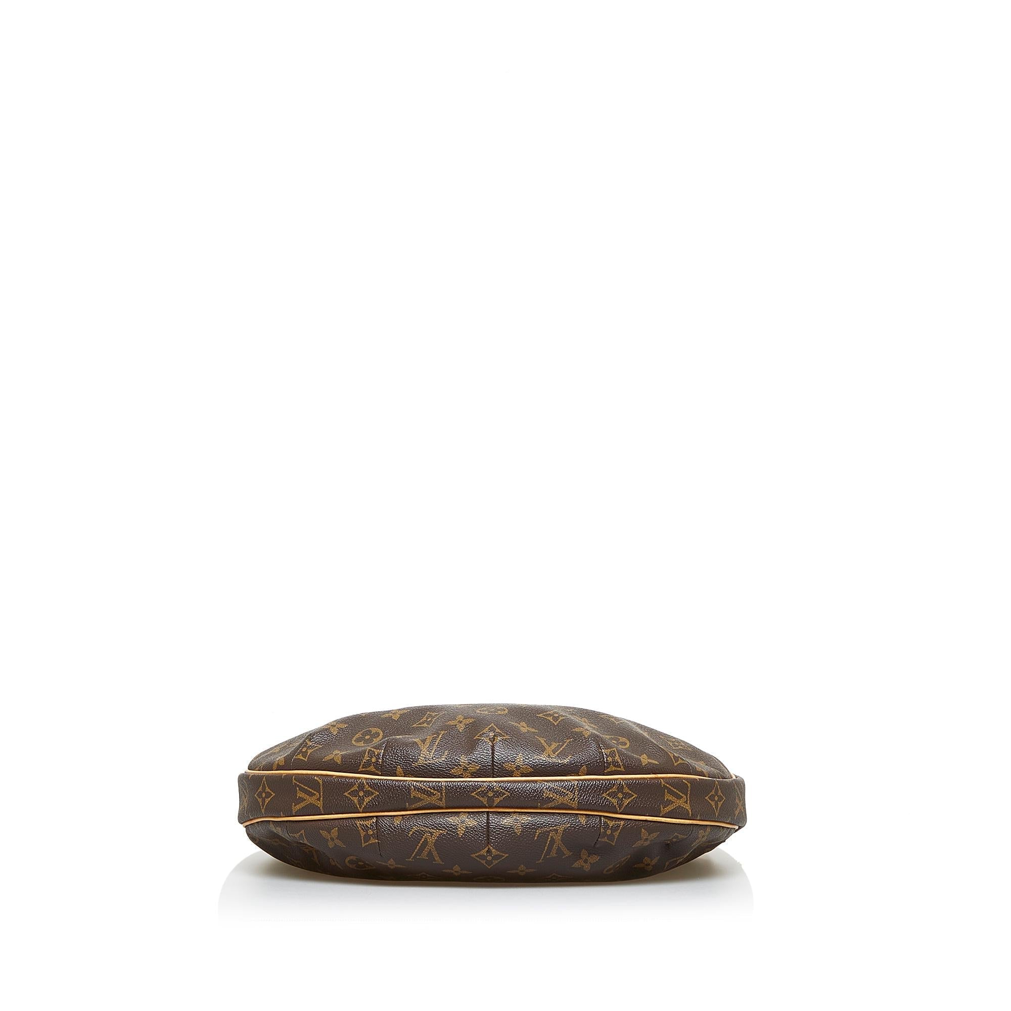 Louis Vuitton Monogram Croissant MM (SHG-YyoGJw)