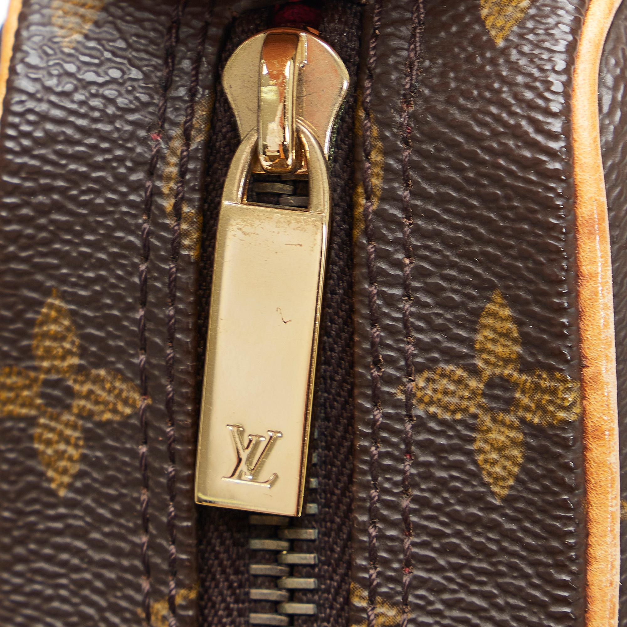 Louis Vuitton Monogram Croissant MM (SHG-YyoGJw)