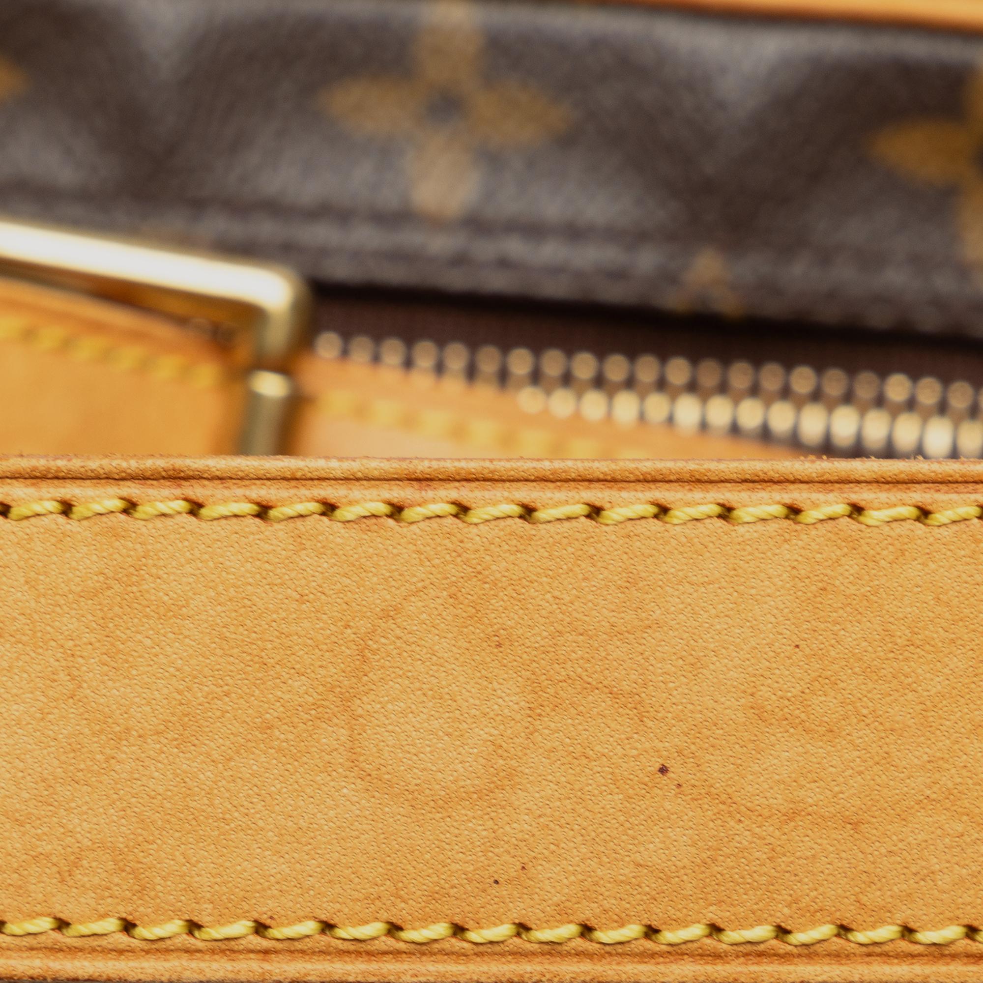 Louis Vuitton Monogram Croissant MM (SHG-iIn6Cm)